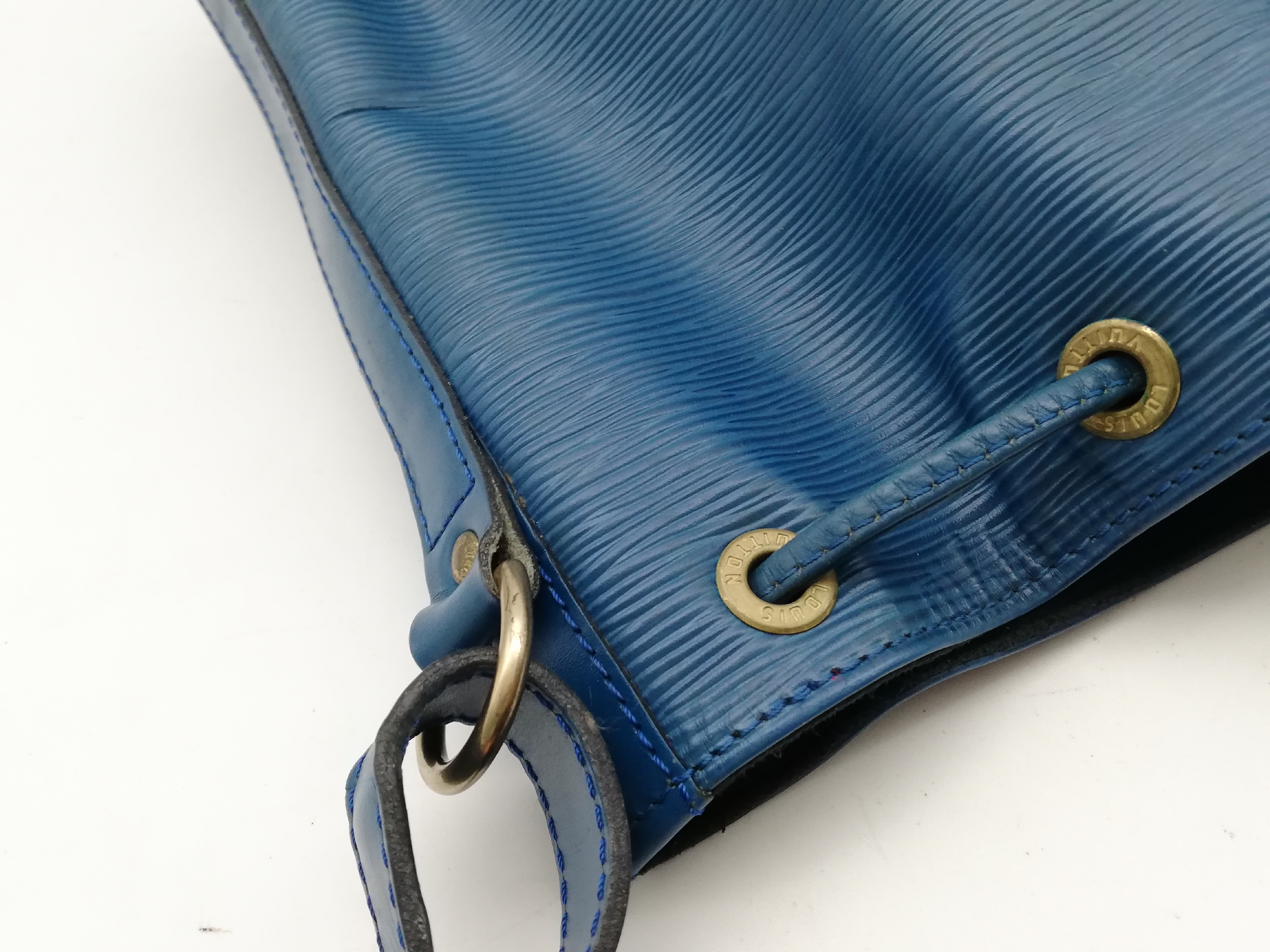 Epi Noe M44005 Shoulder Bag — view 11