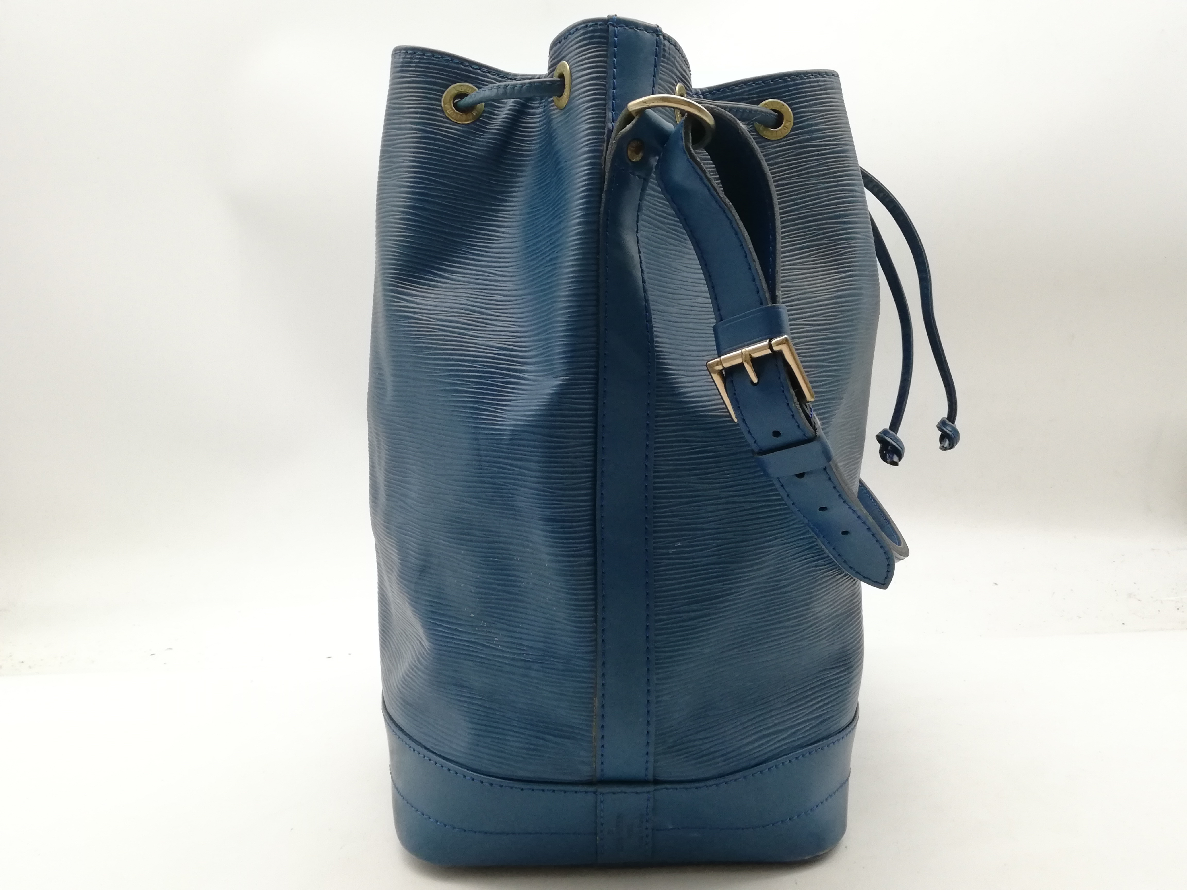 Epi Noe M44005 Shoulder Bag — view 3