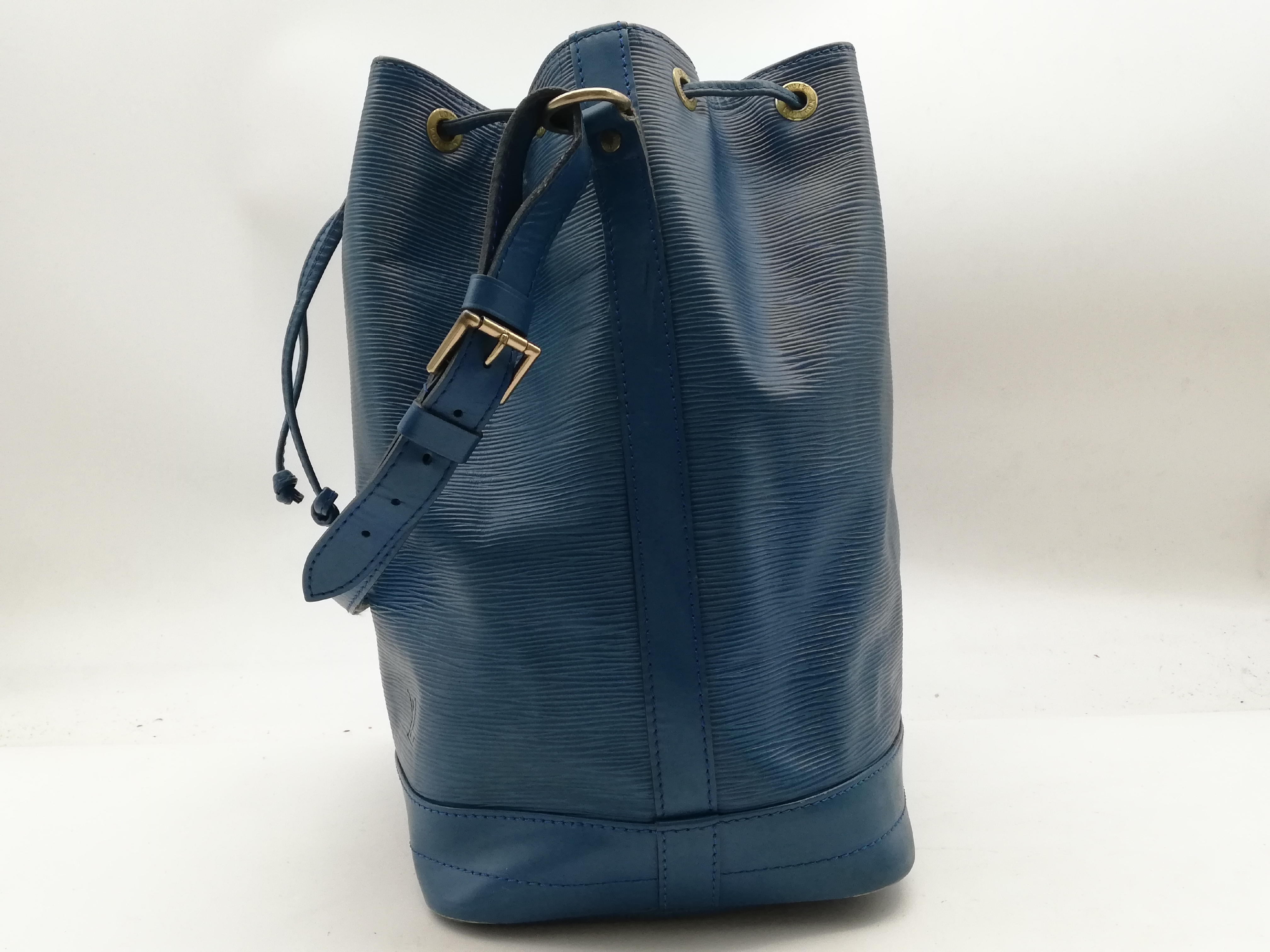 Epi Noe M44005 Shoulder Bag — view 4