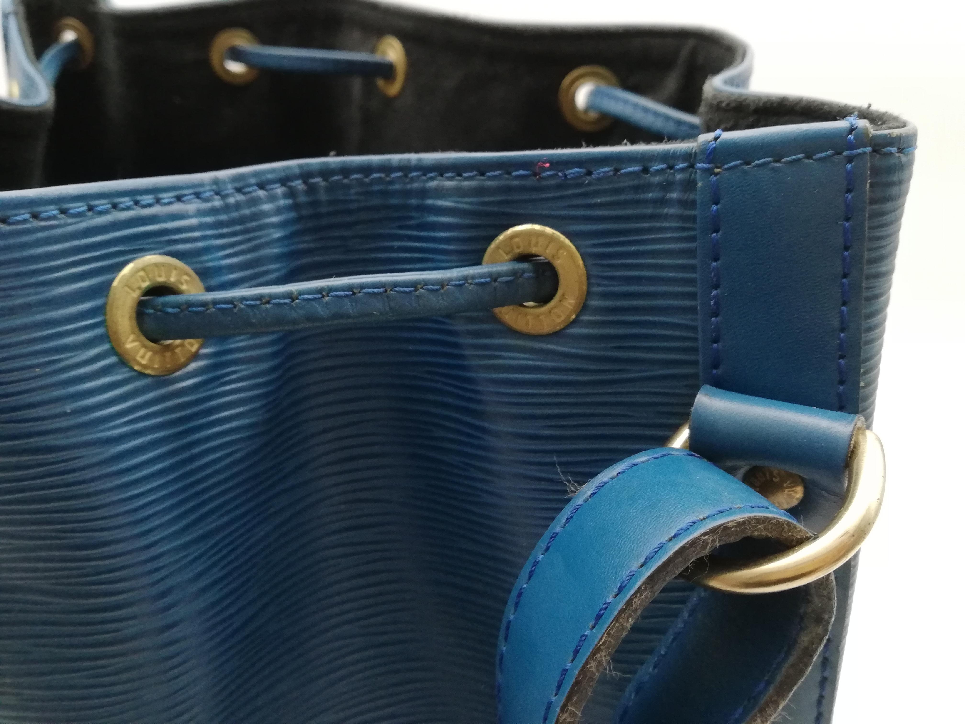 Epi Noe M44005 Shoulder Bag — view 7