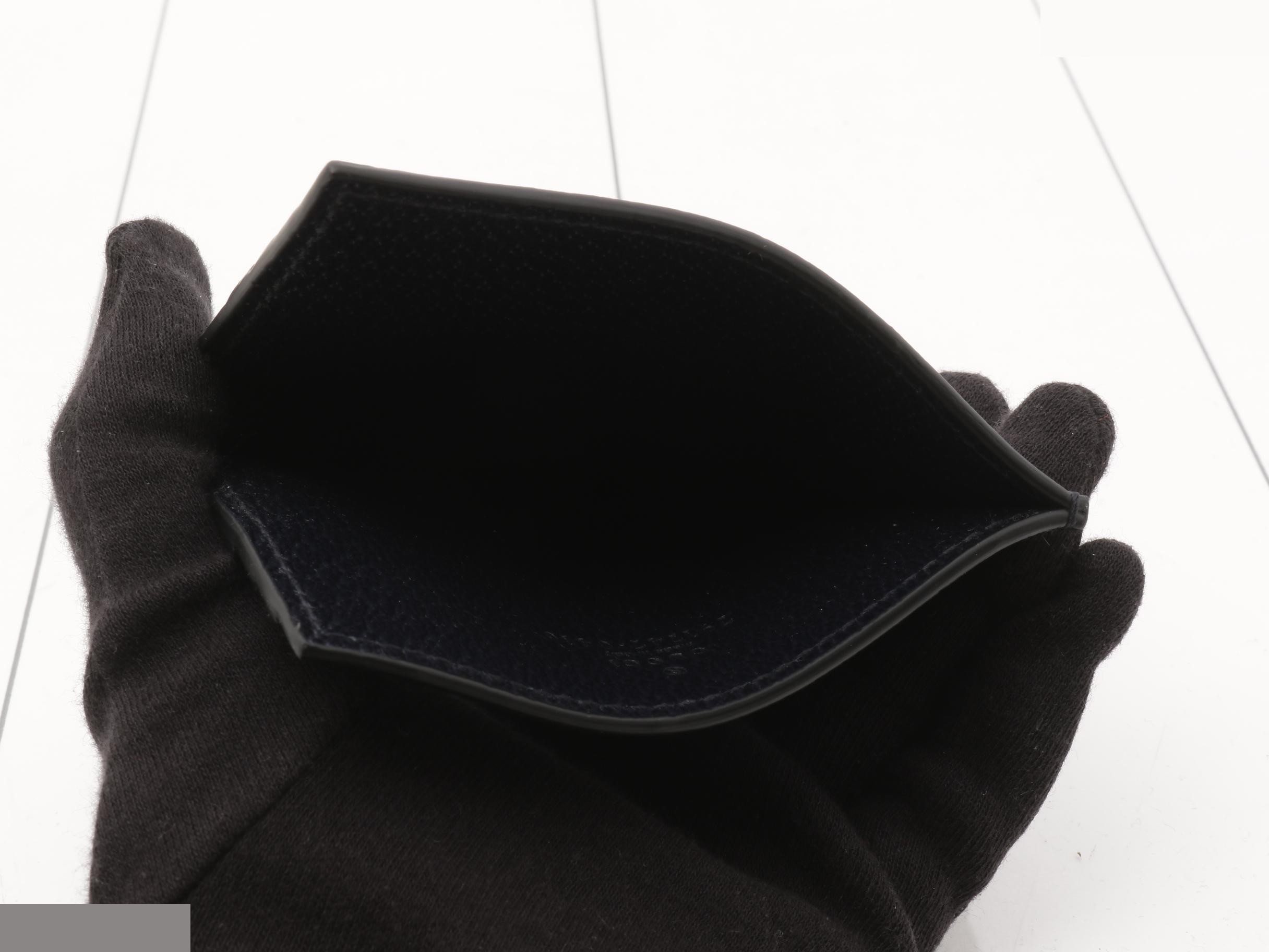 Unused Ophidia card case — view 4