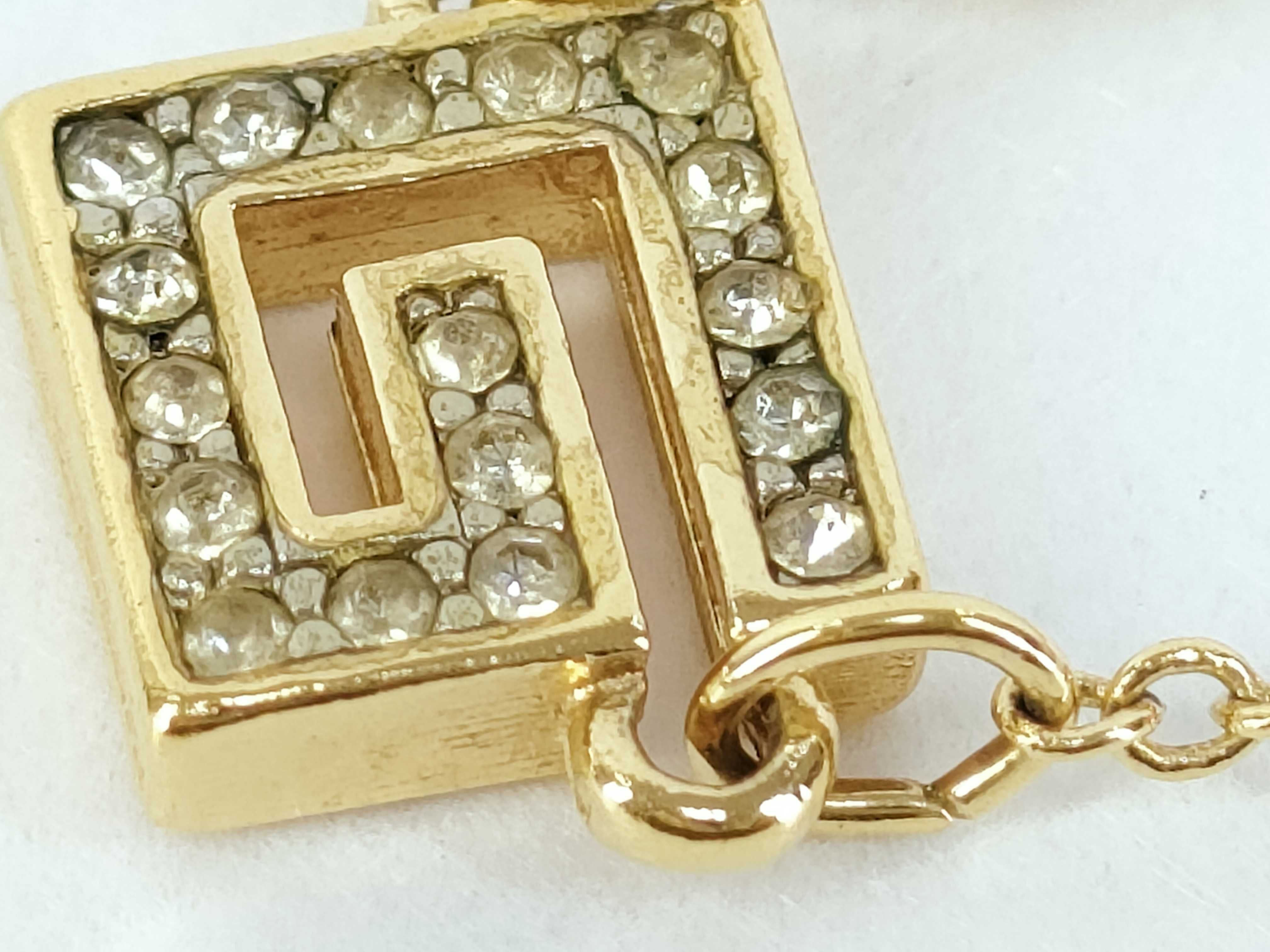 necklace — view 9