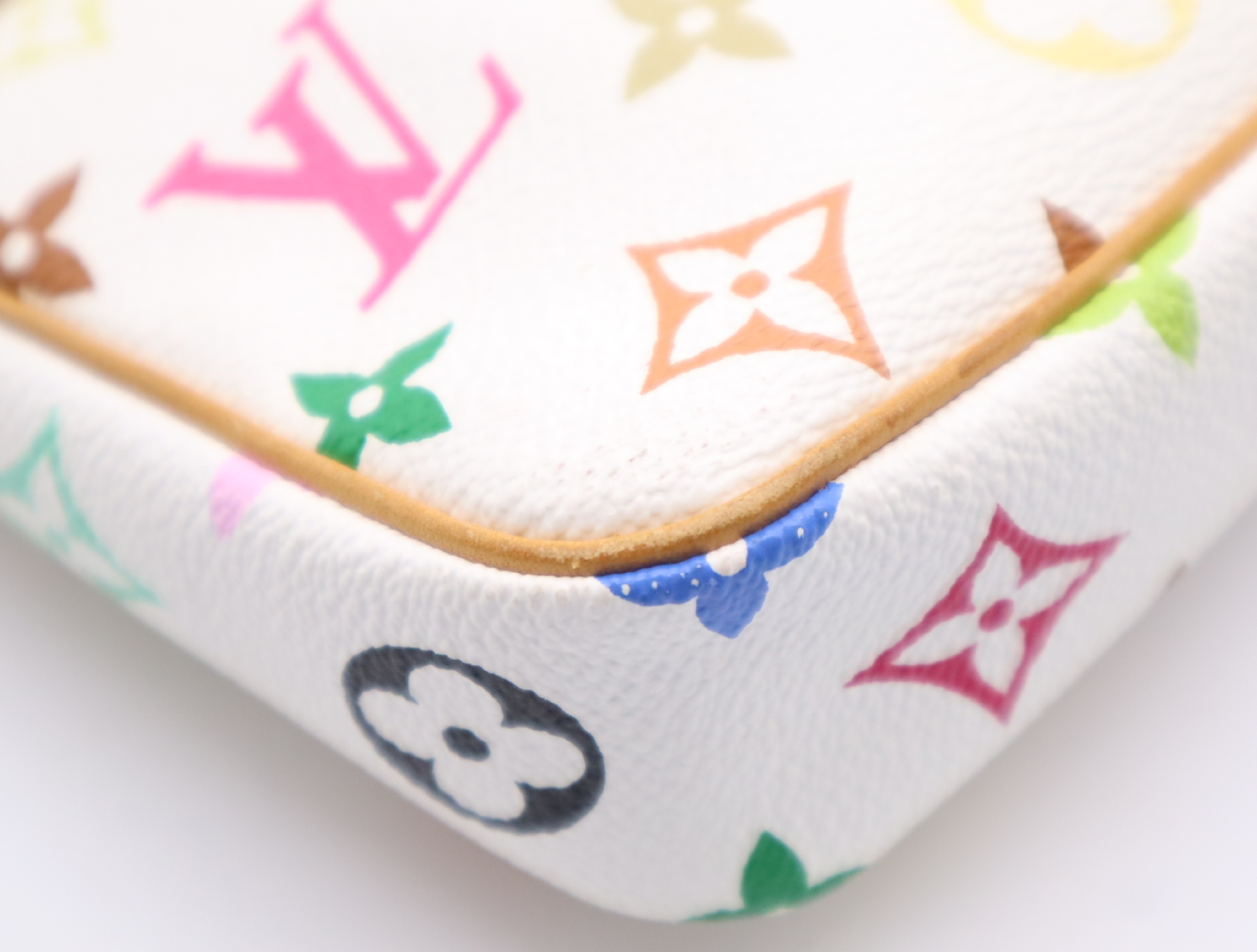 M92649 Multicolor Pochette Accessoires Blanc Pouch — view 6
