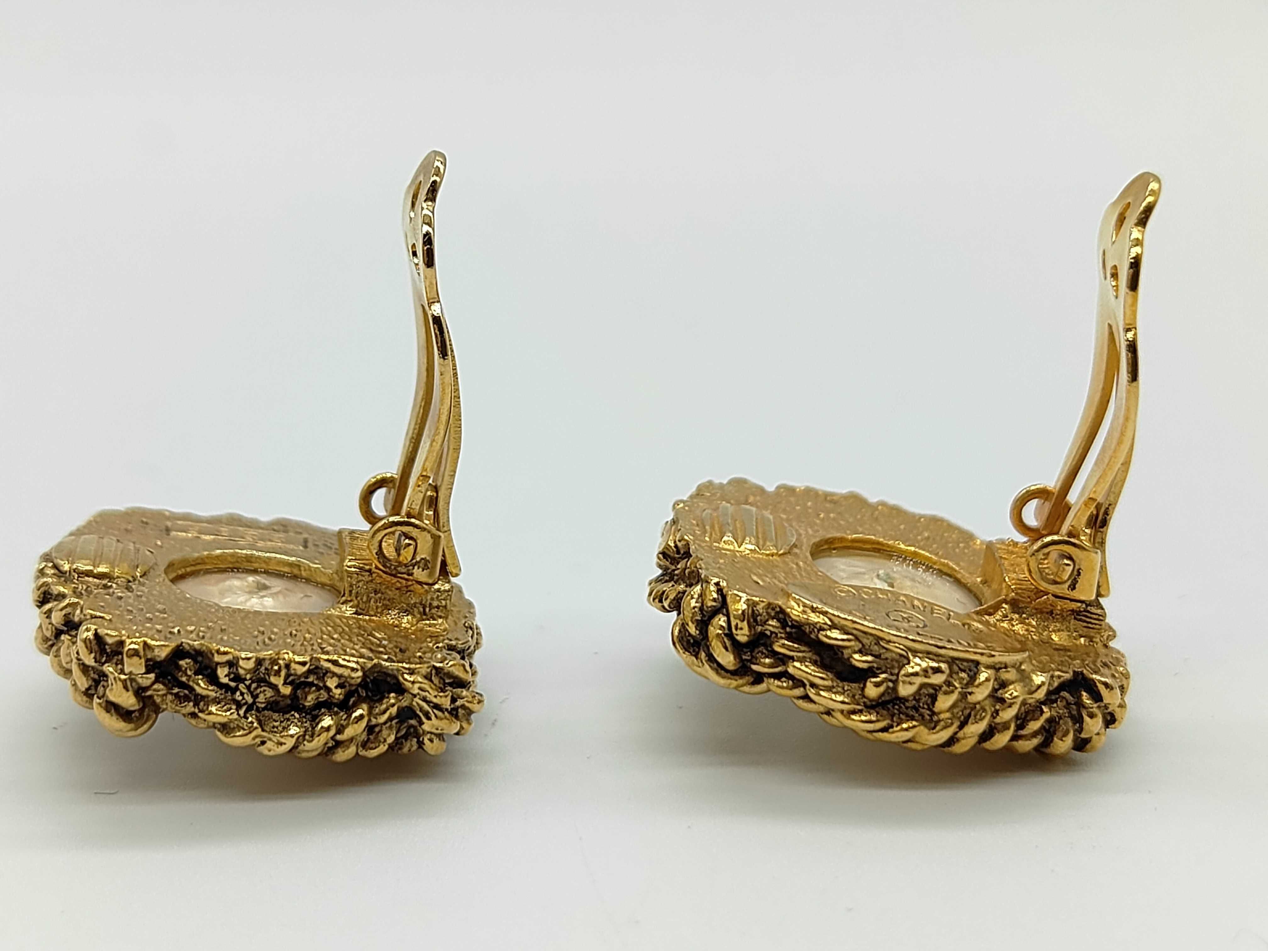 earrings with box, square rope and pearl design. — view 4
