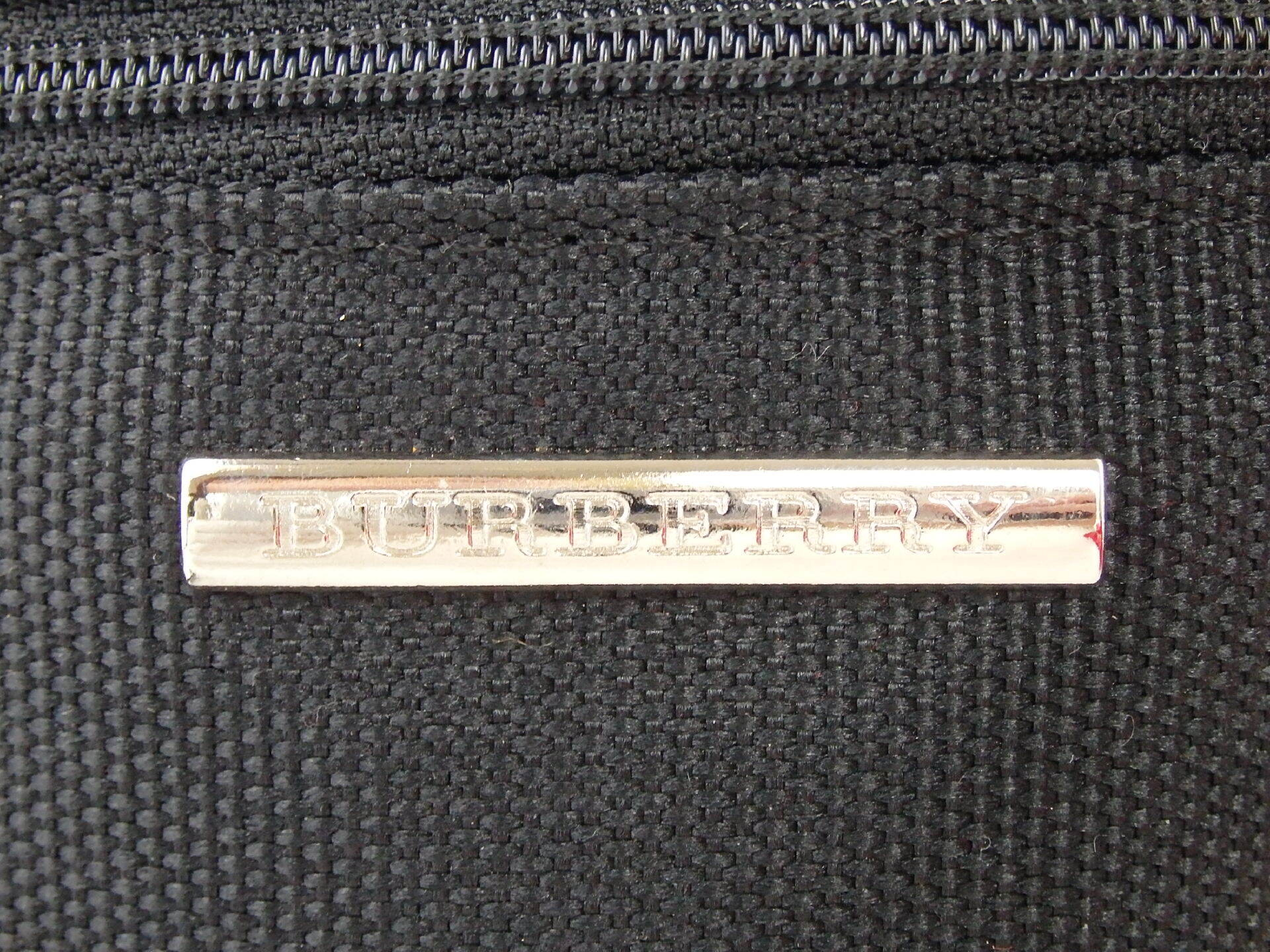 pouch — view 9