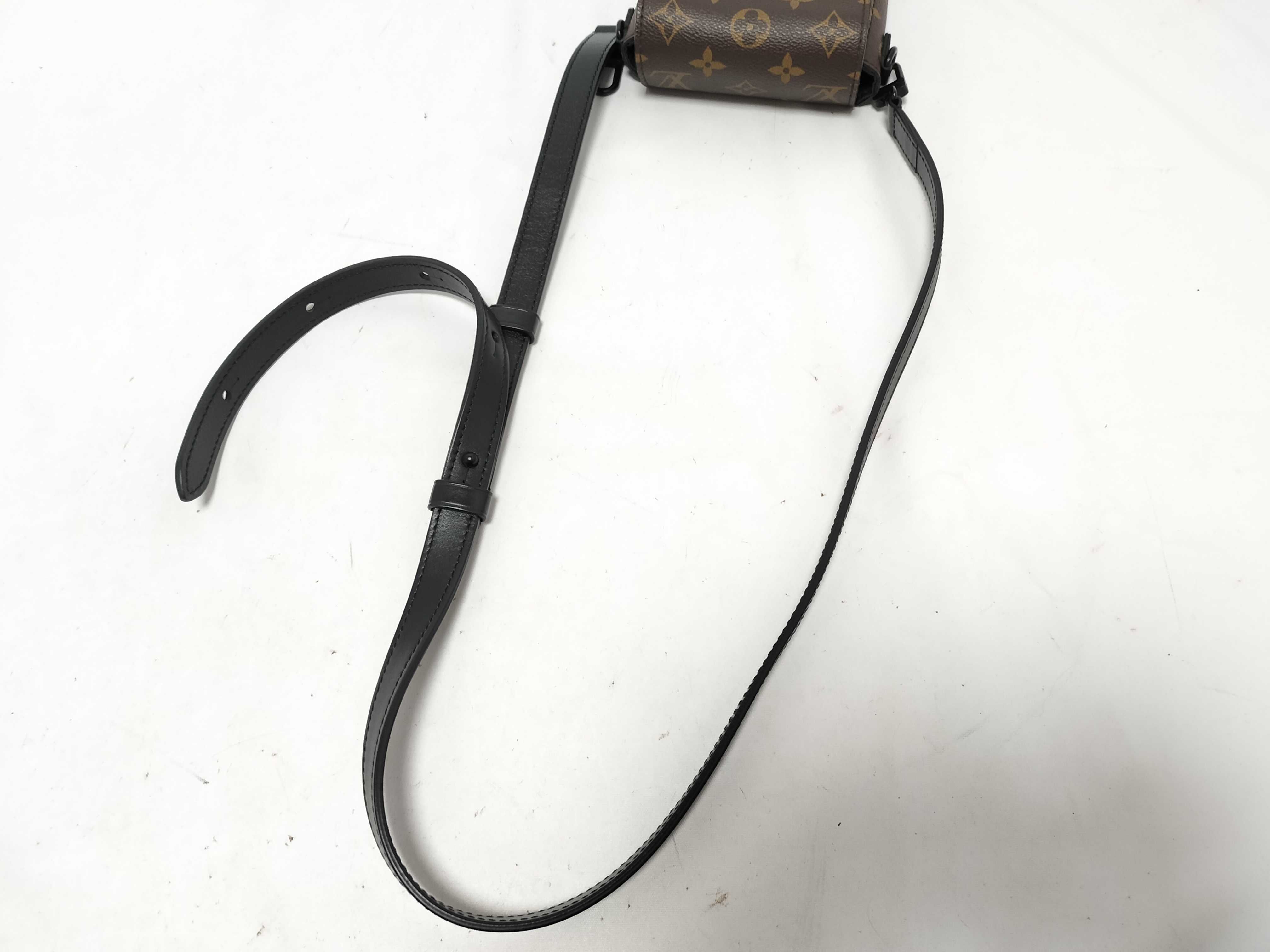 LV S-Lock Vertical Wearable Wallet M81522 Monogram RFID Shoulder Bag — view 3