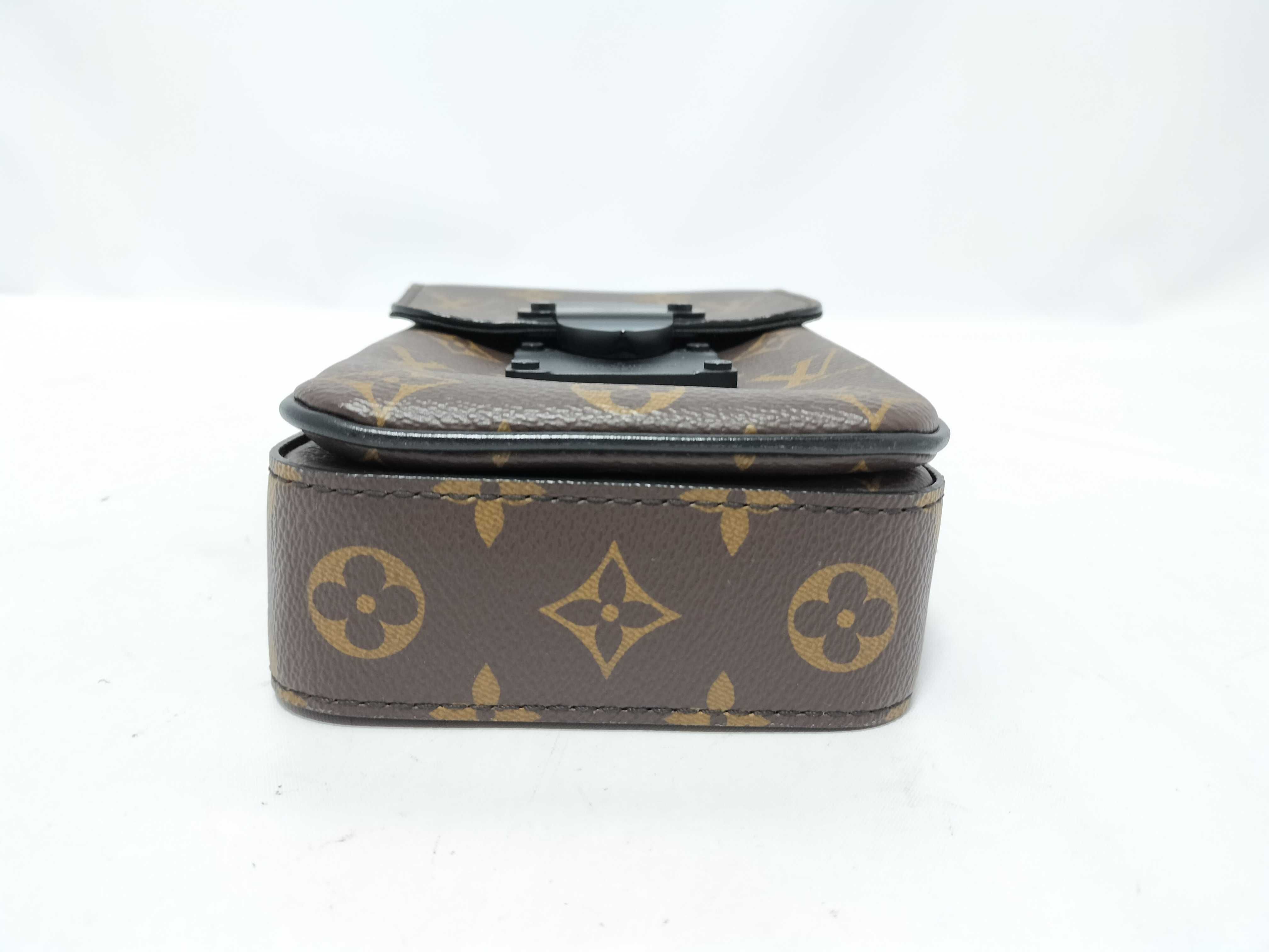 LV S-Lock Vertical Wearable Wallet M81522 Monogram RFID Shoulder Bag — view 6