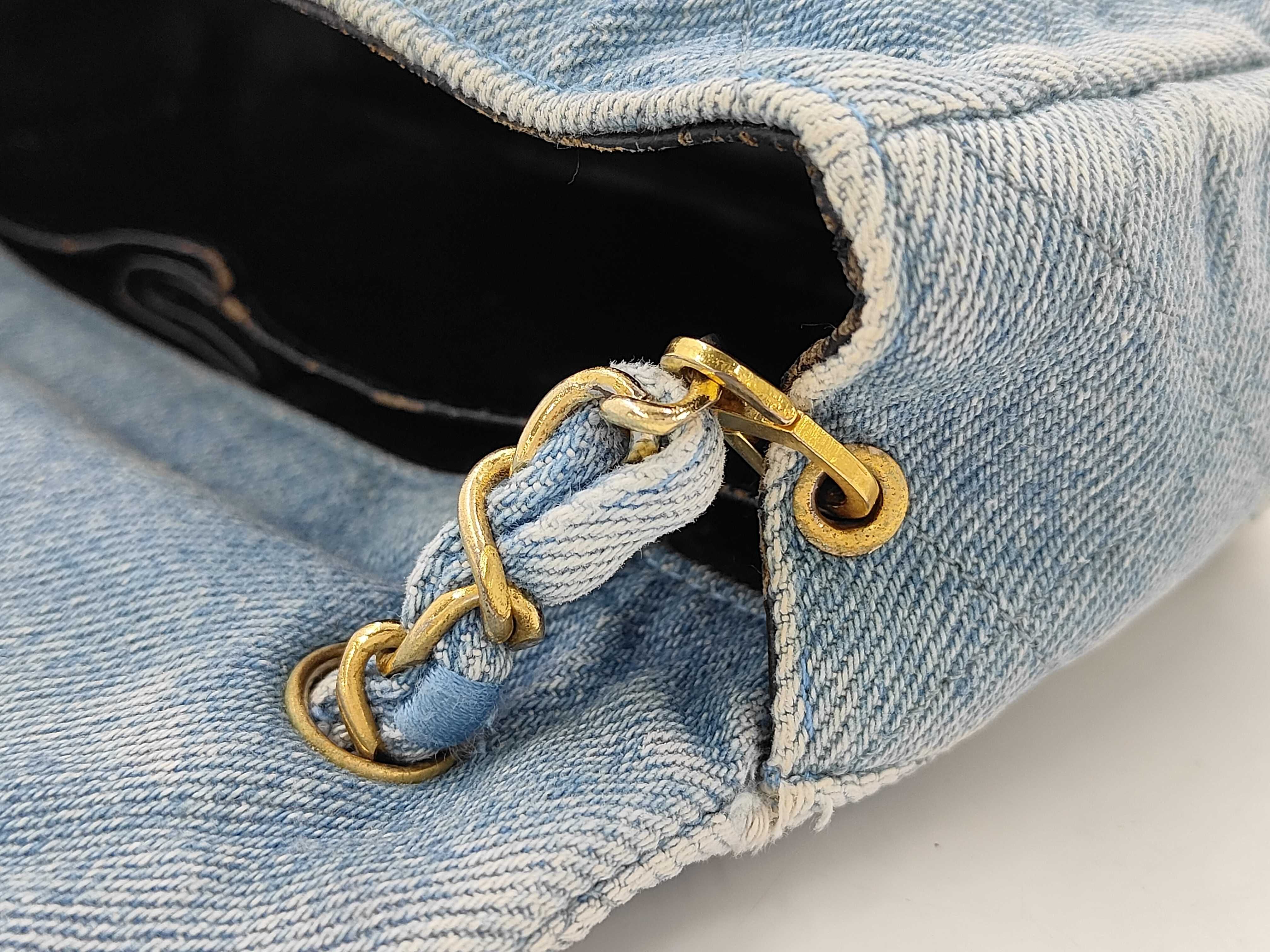 Matelassé Chain Shoulder Bag Denim Shoulder Bag — view 5