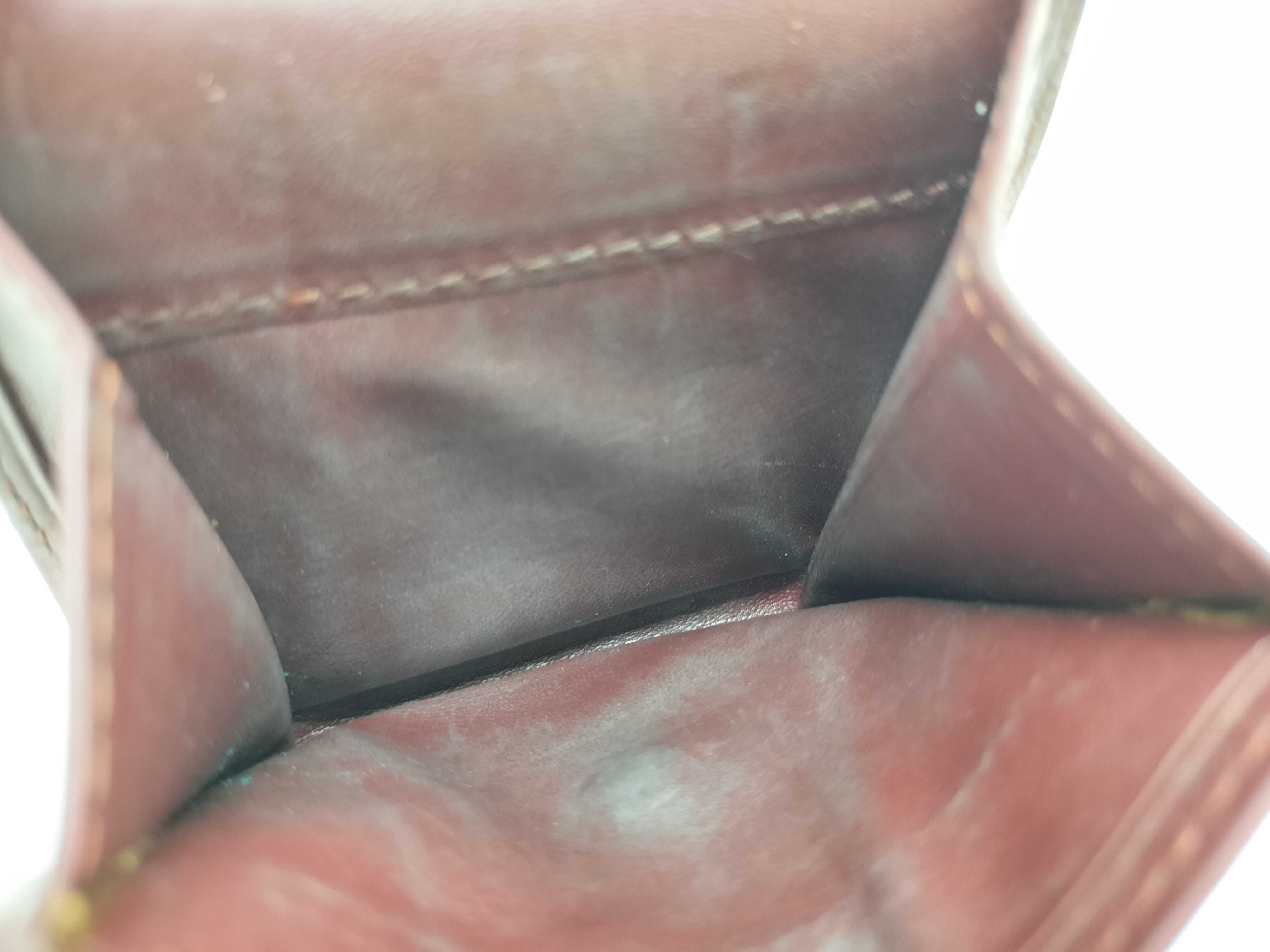 coin case — view 9