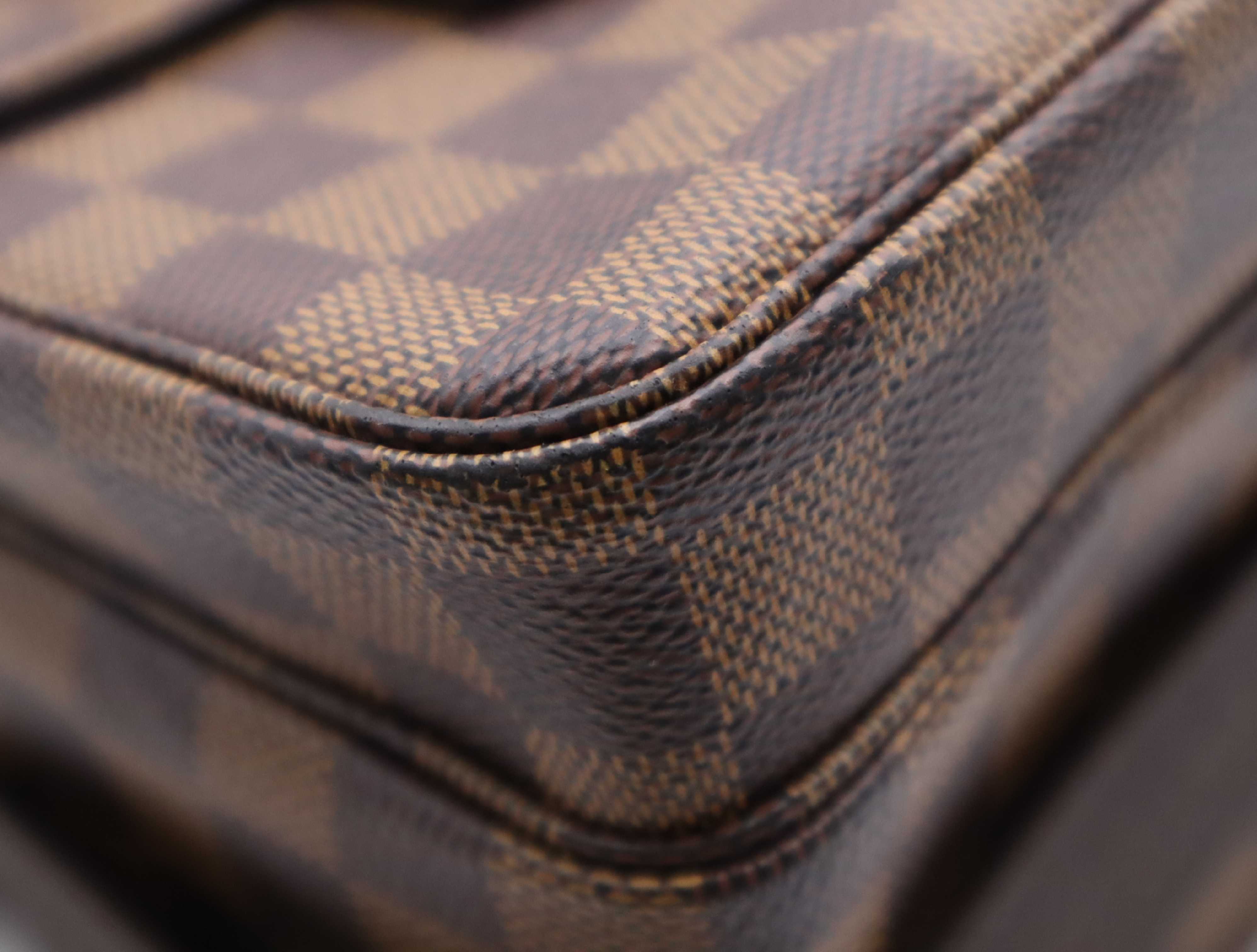 N42270 Damier Broadway Shoulder Bag — view 6