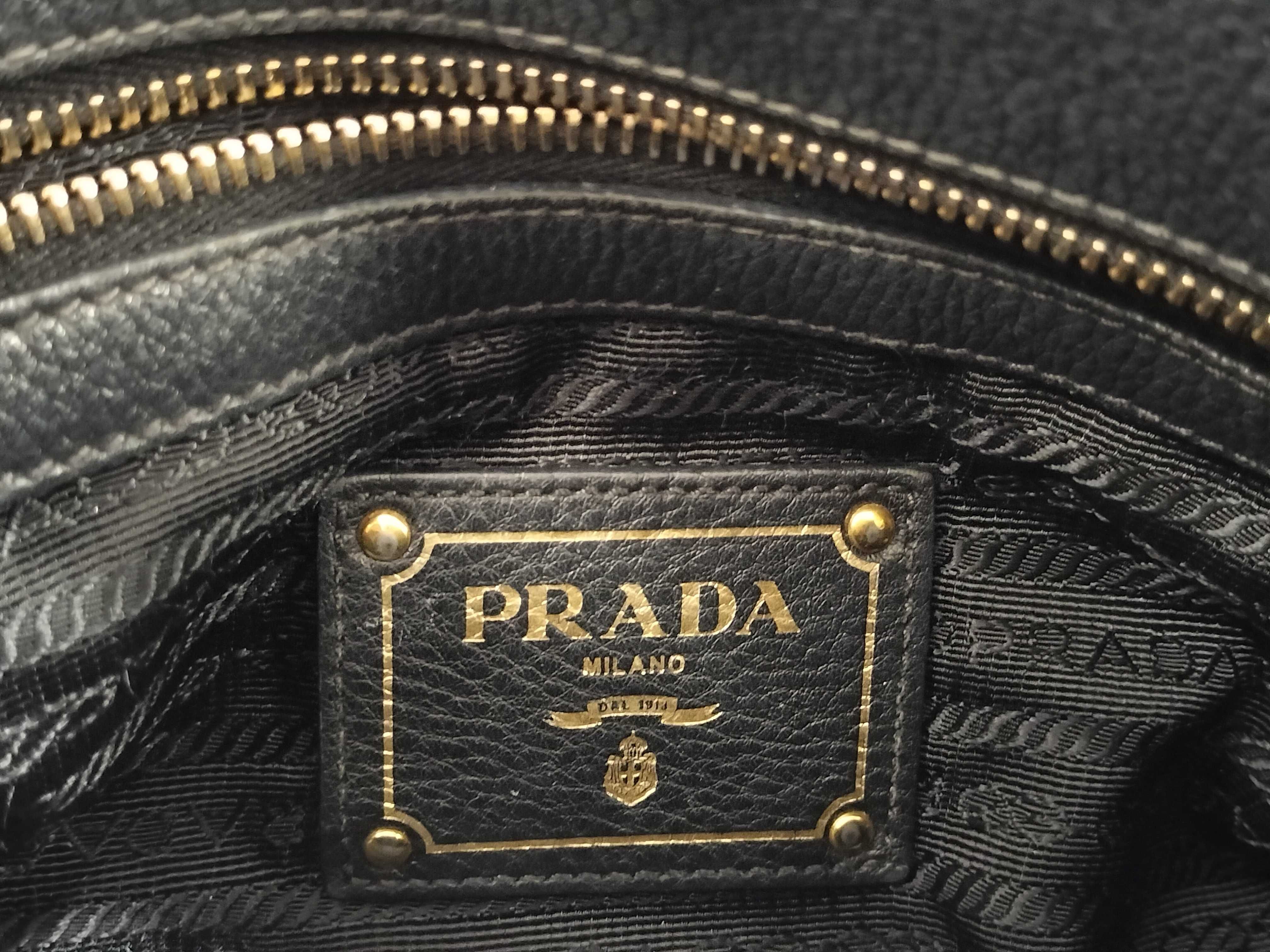 Vitello Daino Black Tote Bag — view 11