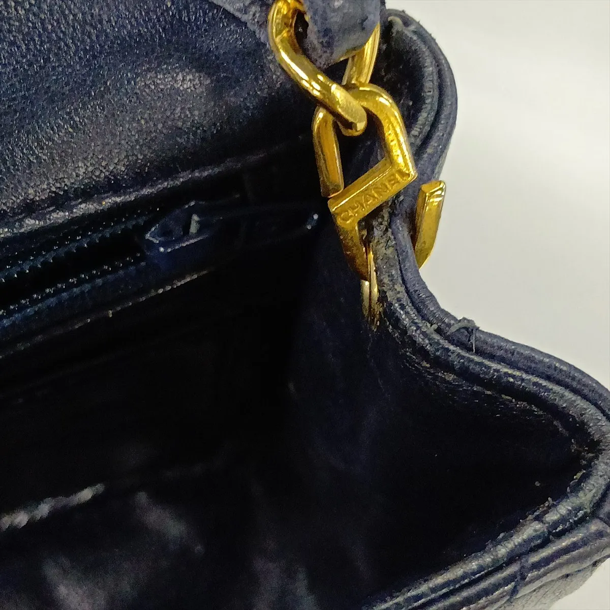 Mini Matelassé 17 Lambskin Single Flap Single Chain Bag Navy Gold Hardware A01115 — view 11