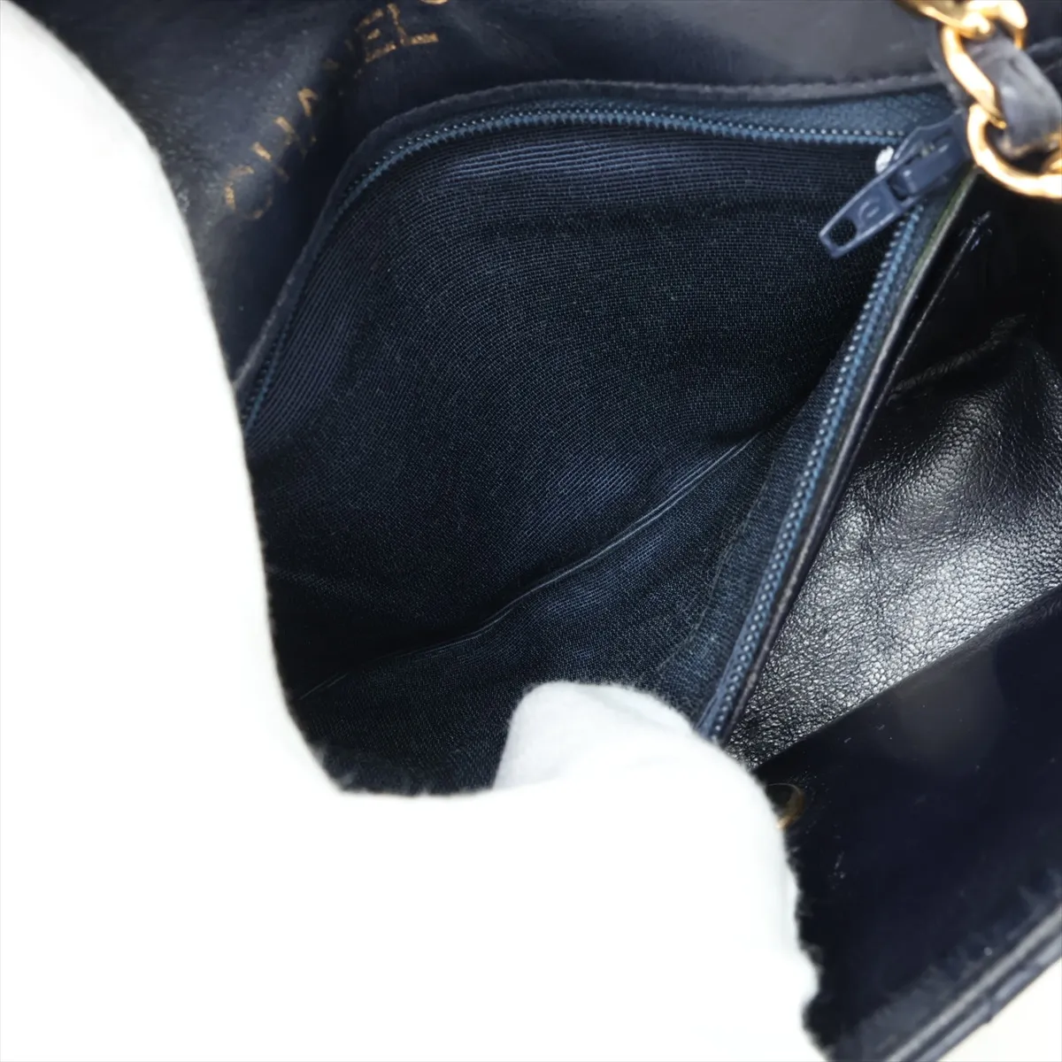 Mini Matelassé 17 Lambskin Single Flap Single Chain Bag Navy Gold Hardware A01115 — view 8