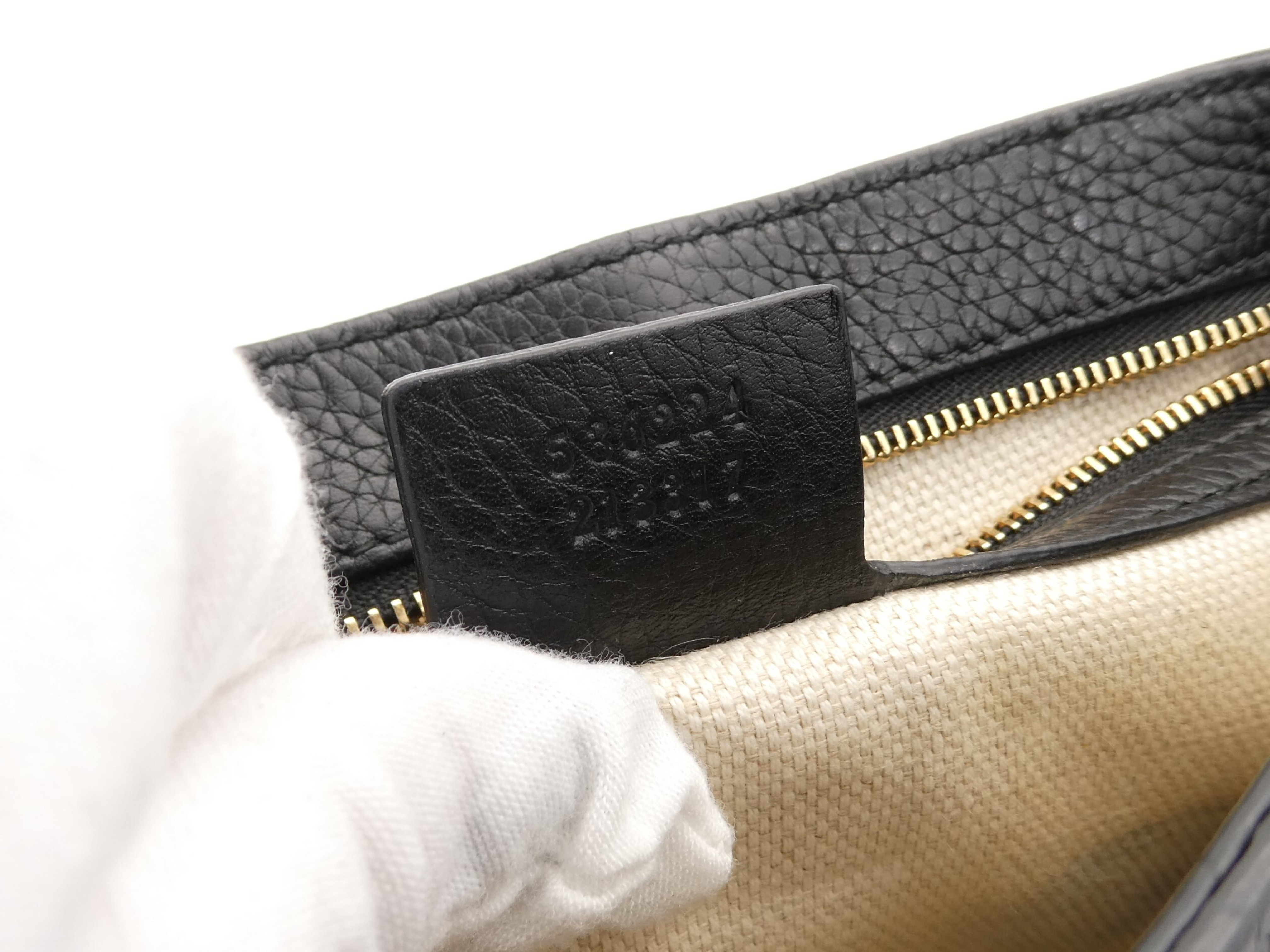 Interlocking GG Soho Chain Shoulder Bag — view 9