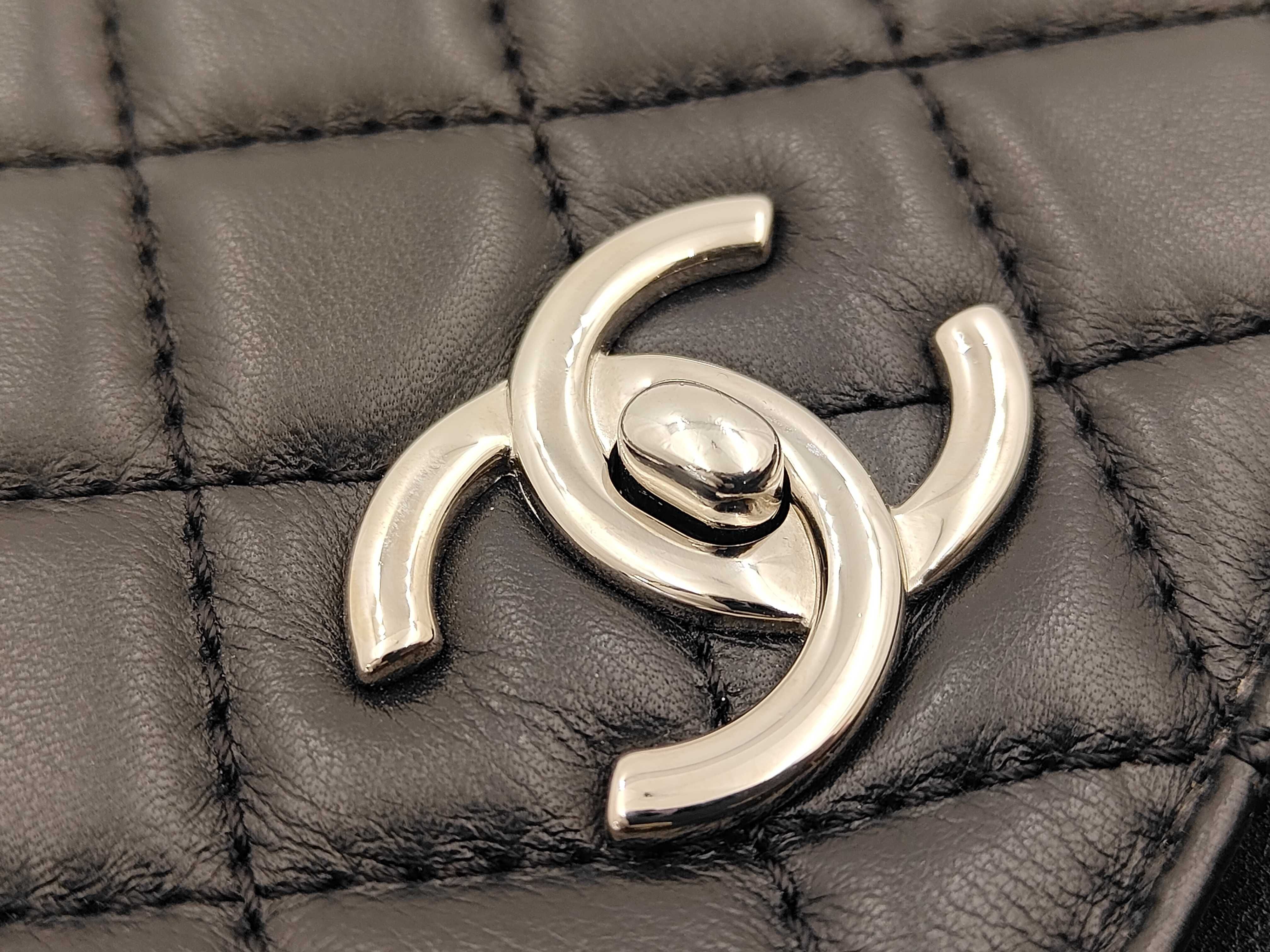 Matelassé Chain Shoulder Bag with Silver Hardware and Black Coco Mark — view 15