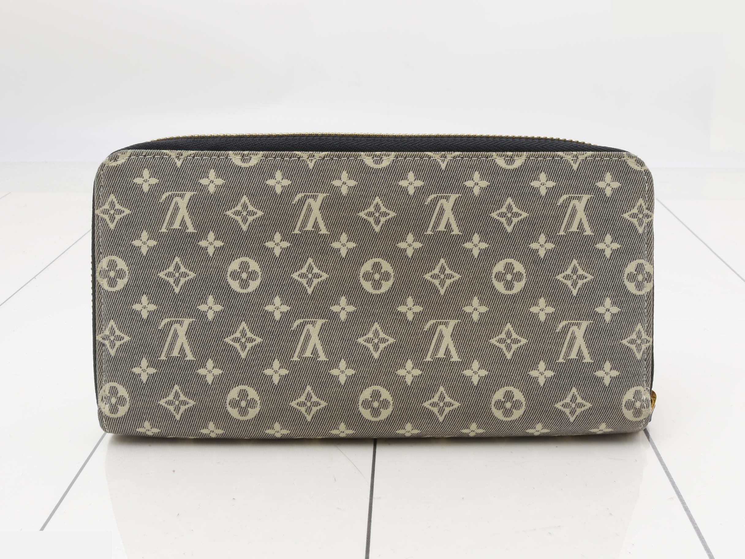 Zippy Wallet — view 2