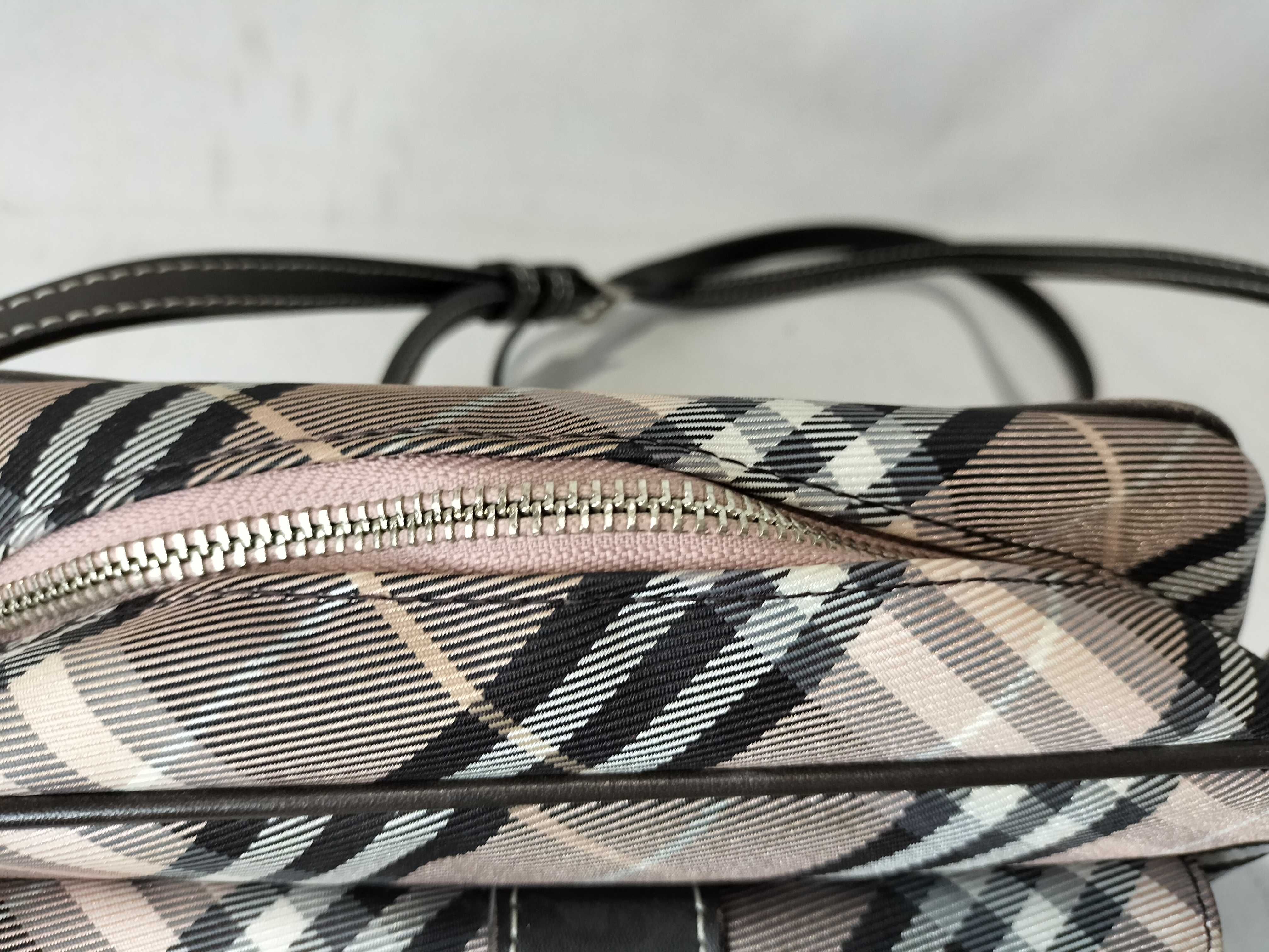 Blue Label Bag Shoulder Bag — view 8