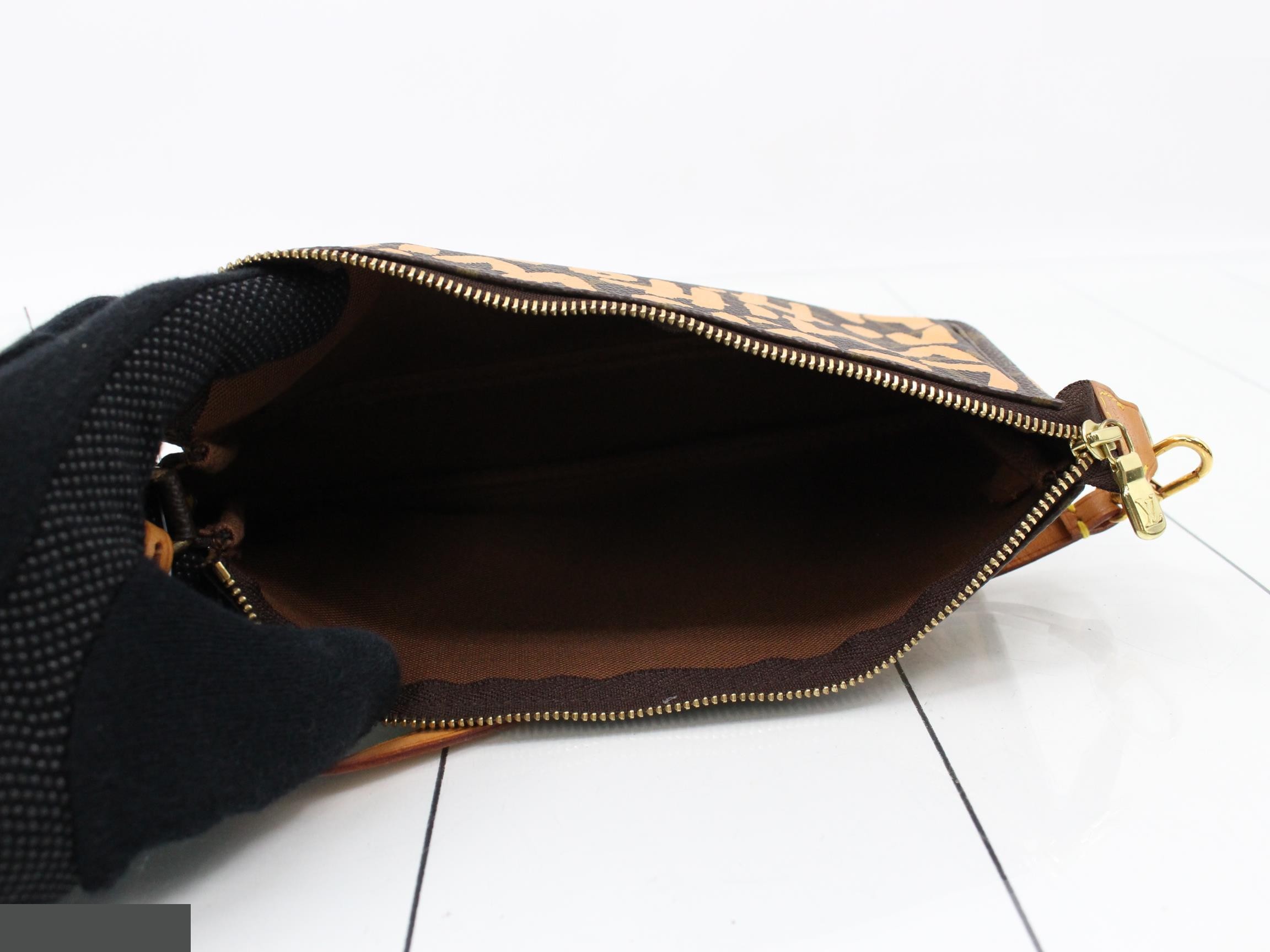 Pochette Accessoires Peach — view 4