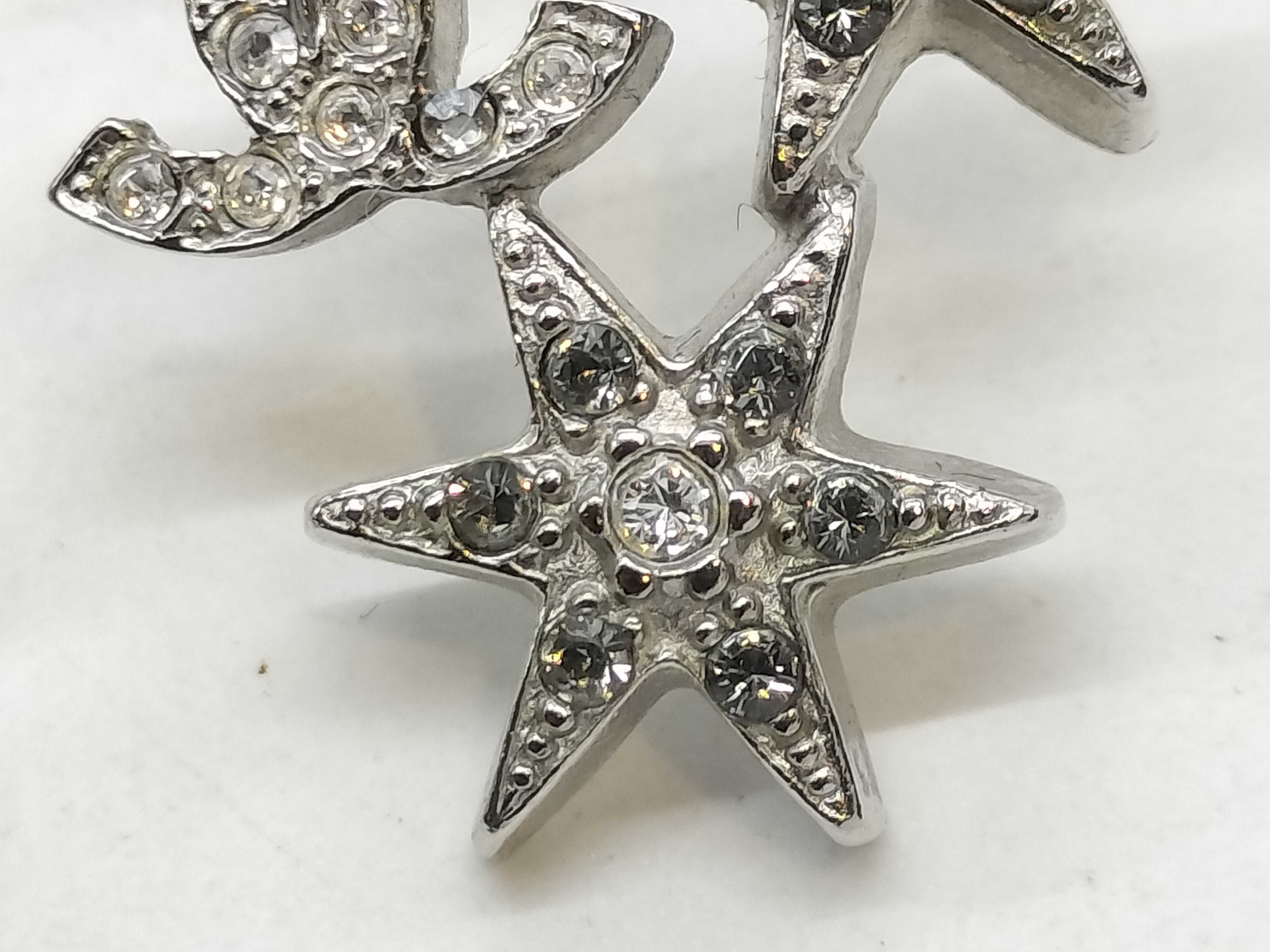 F16 V Rhinestone Earrings — view 2