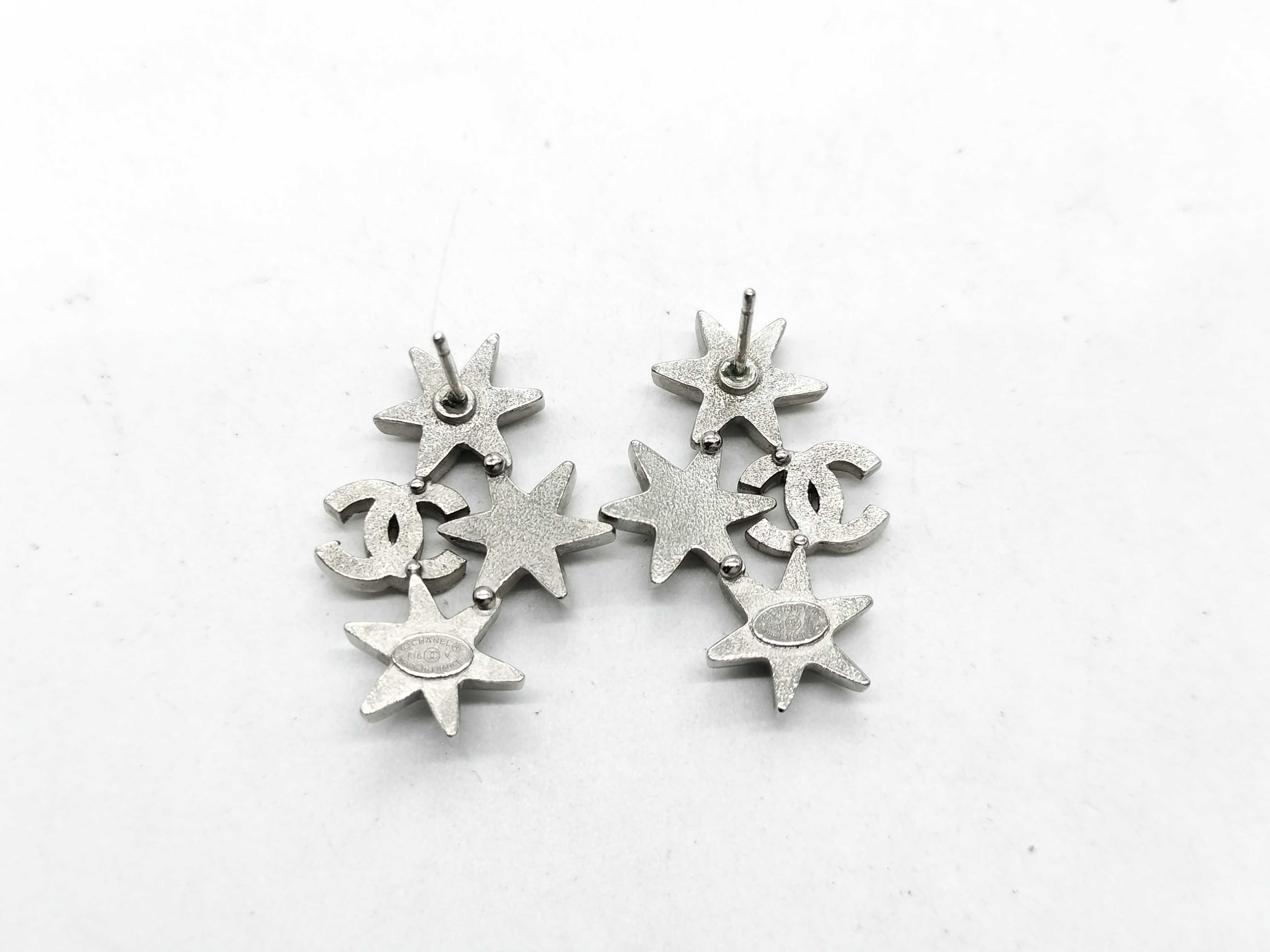 F16 V Rhinestone Earrings — view 3