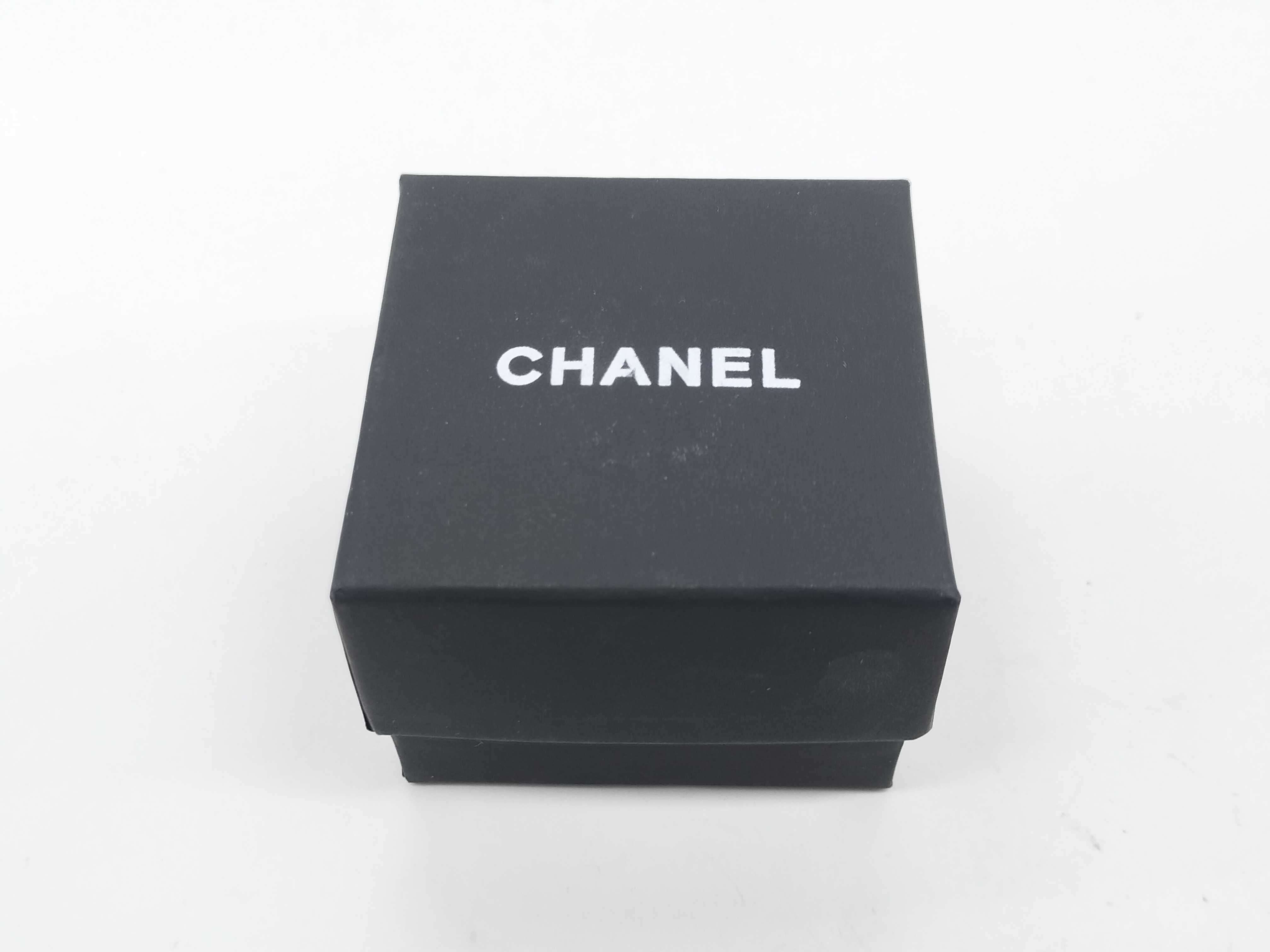F16 V Rhinestone Earrings — view 9