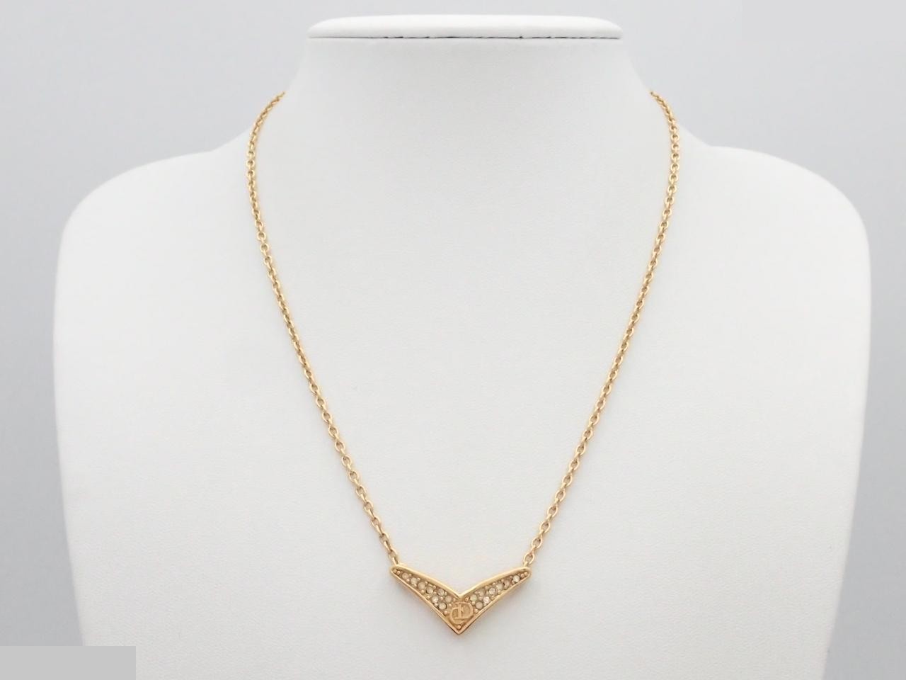 V-shaped necklace, gold-plated, with rhinestones, chain approximately 42cm long. — view 3