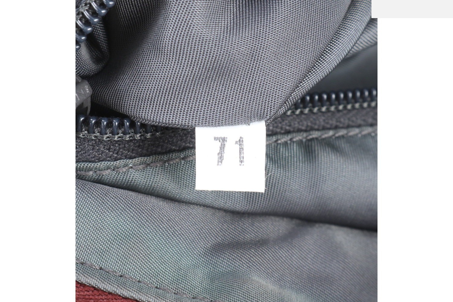 Tessuto Nylon Boston Bag for Business Trips and Travel — view 9