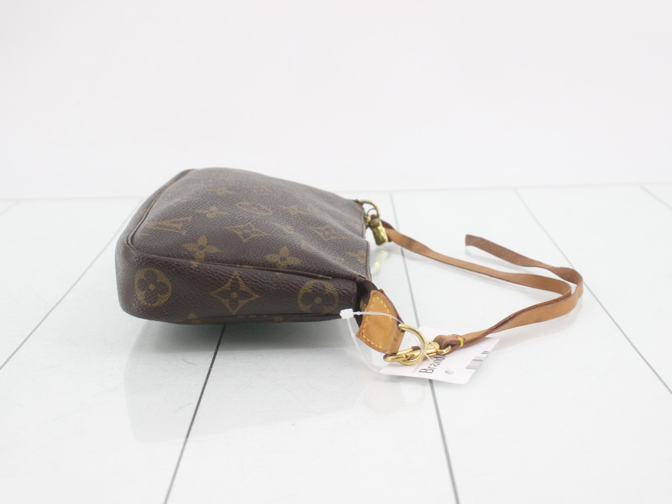 Monogram Pochette Accessoires — view 3