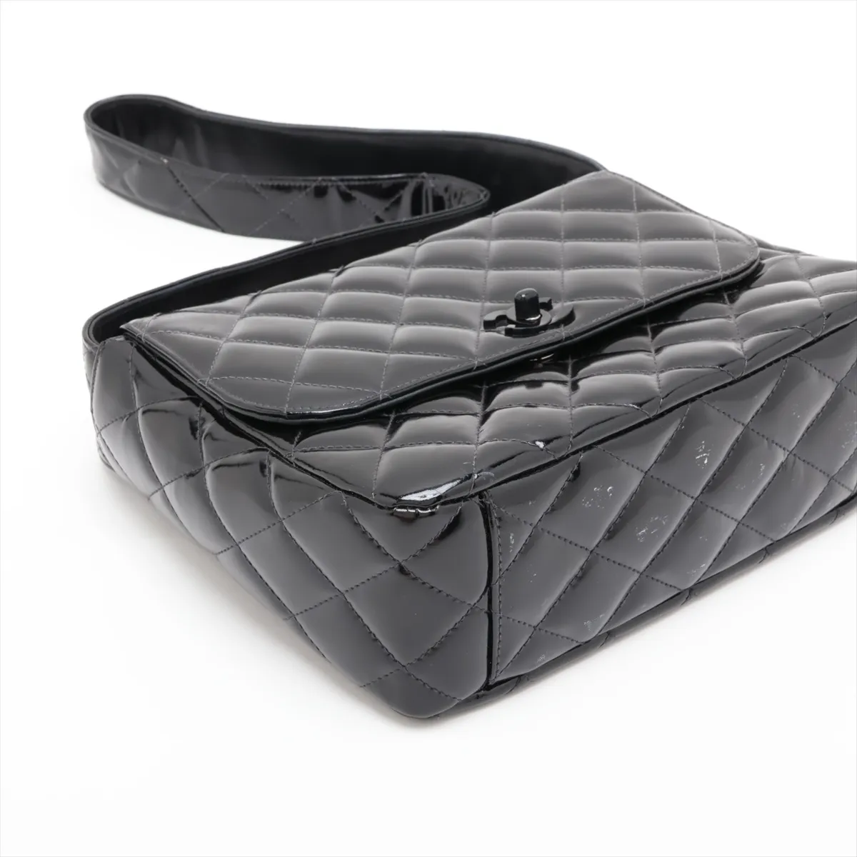 Matelassé Patent Leather Shoulder Bag, Black, Black Hardware, 4877385, Series 4 — view 4