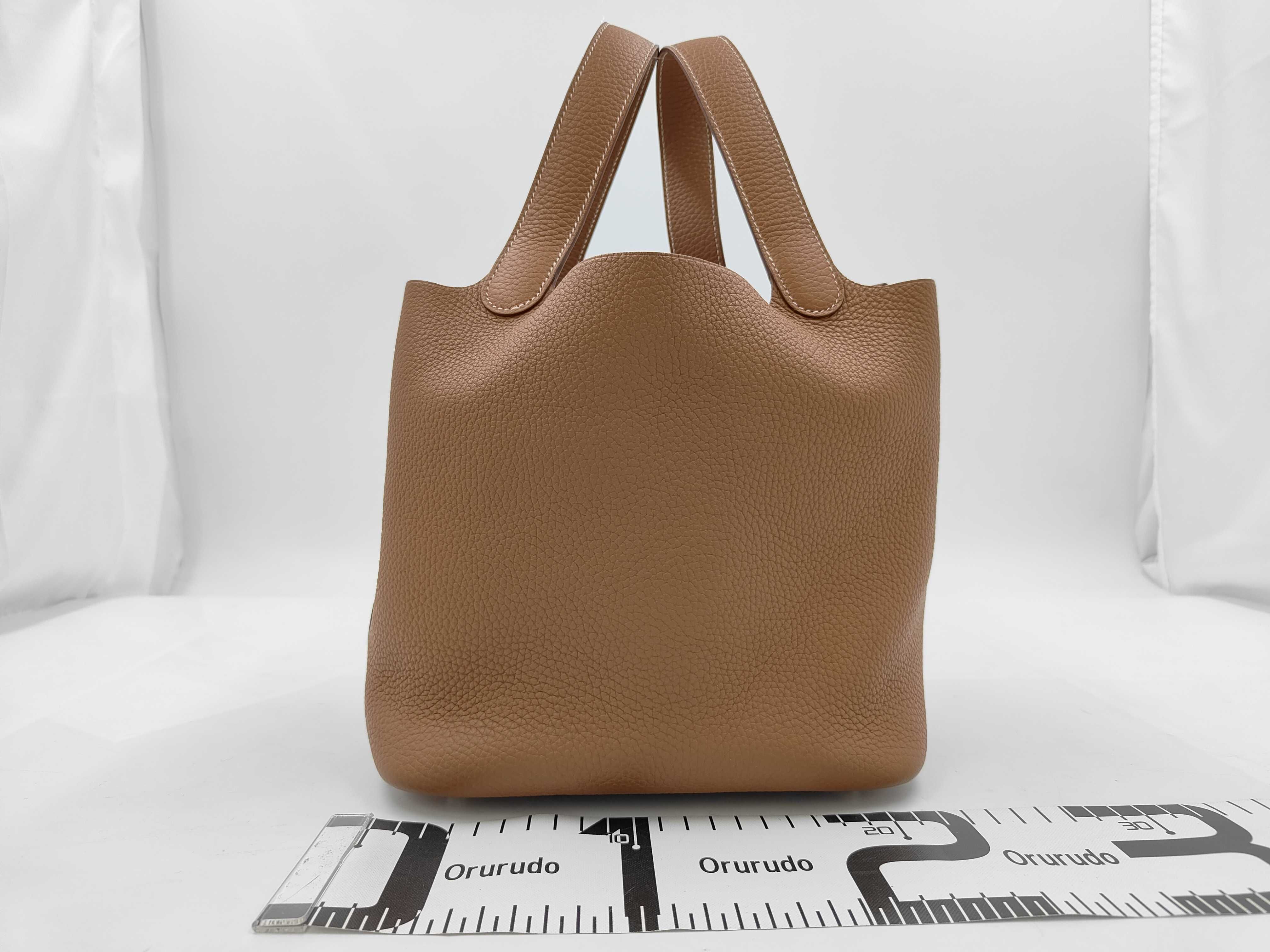 Picotin Lock 22 MM Taurillon Clemence Leather Gold Silver Hardware B Stamp Handbag — view 2