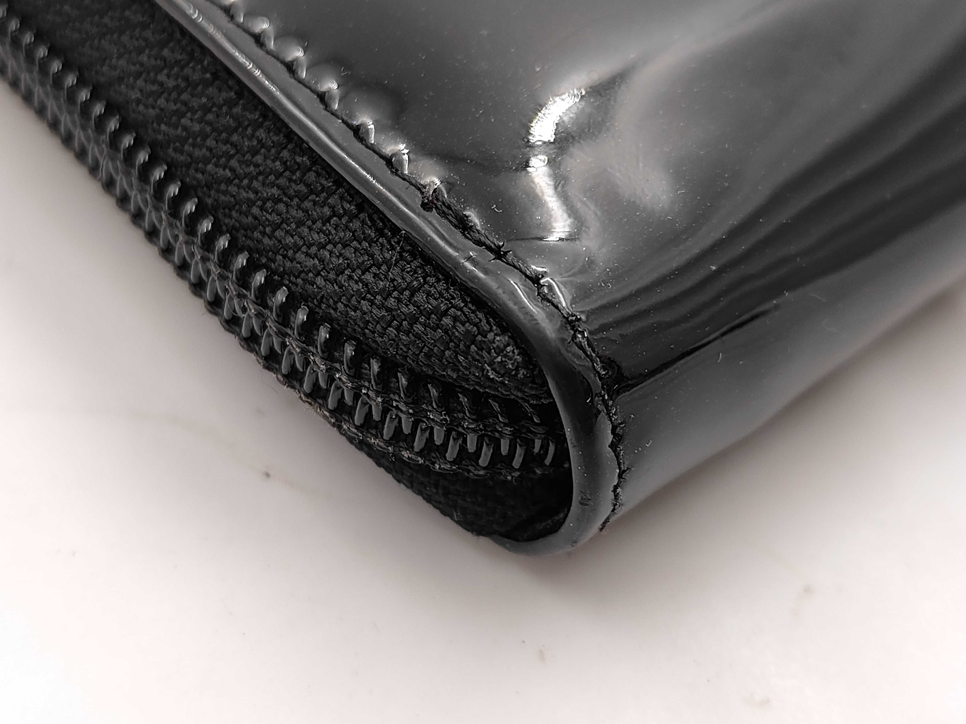 Camellia Makeup Palette Patent Leather Bi-fold Long Wallet — view 3