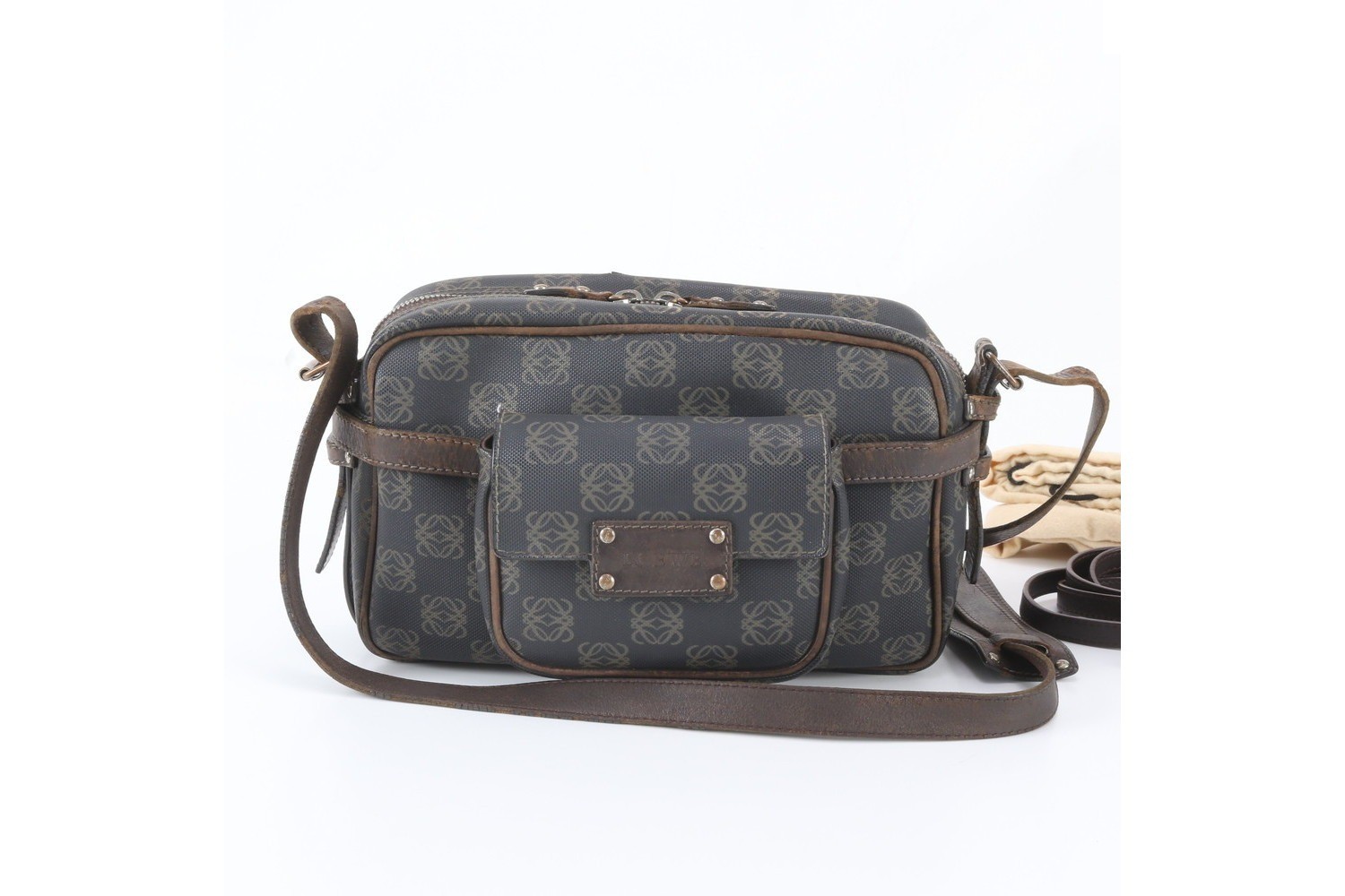 Anagram Repeat Leather Shoulder Bag (Crossbody)