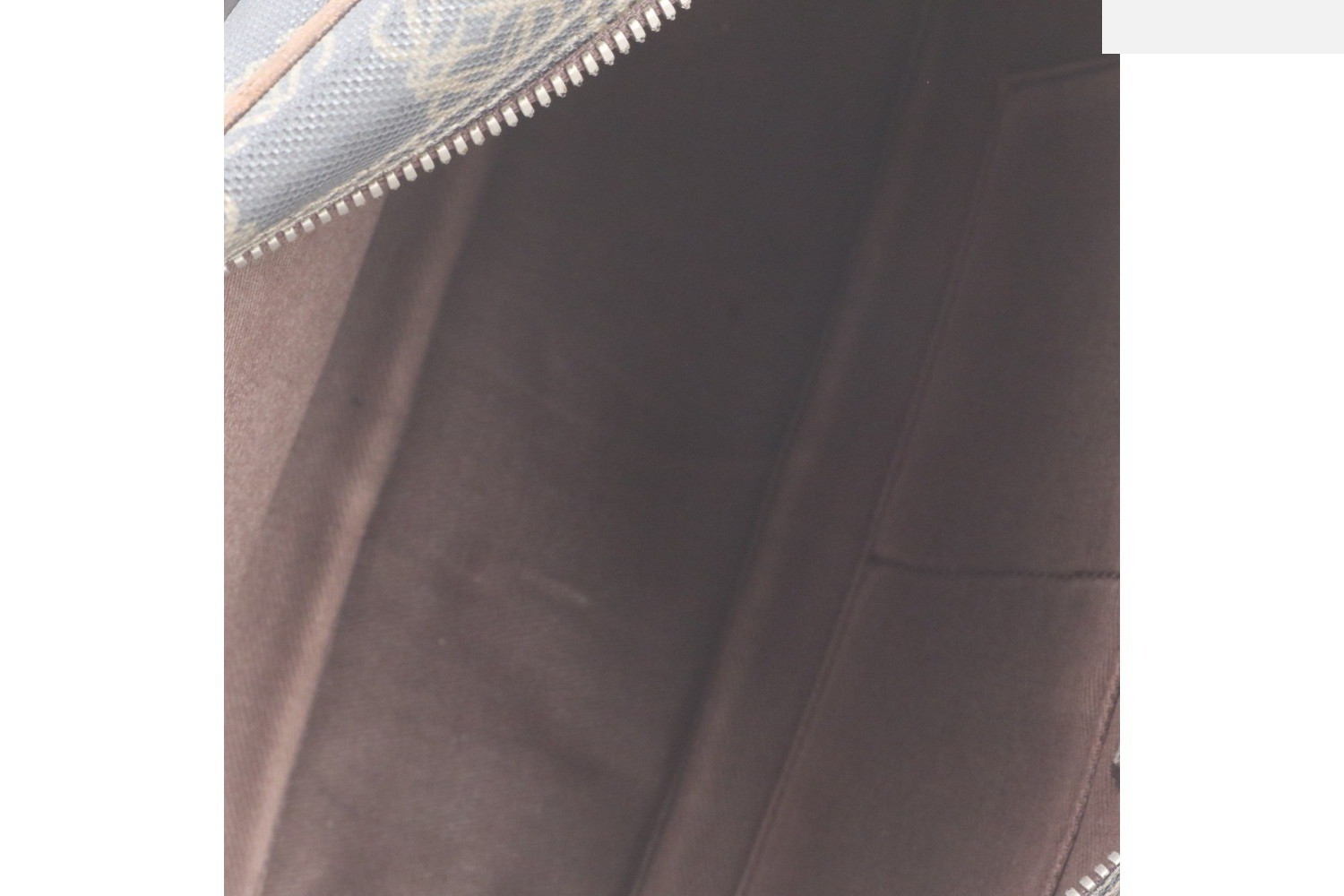 Anagram Repeat Leather Shoulder Bag (Crossbody) — view 7