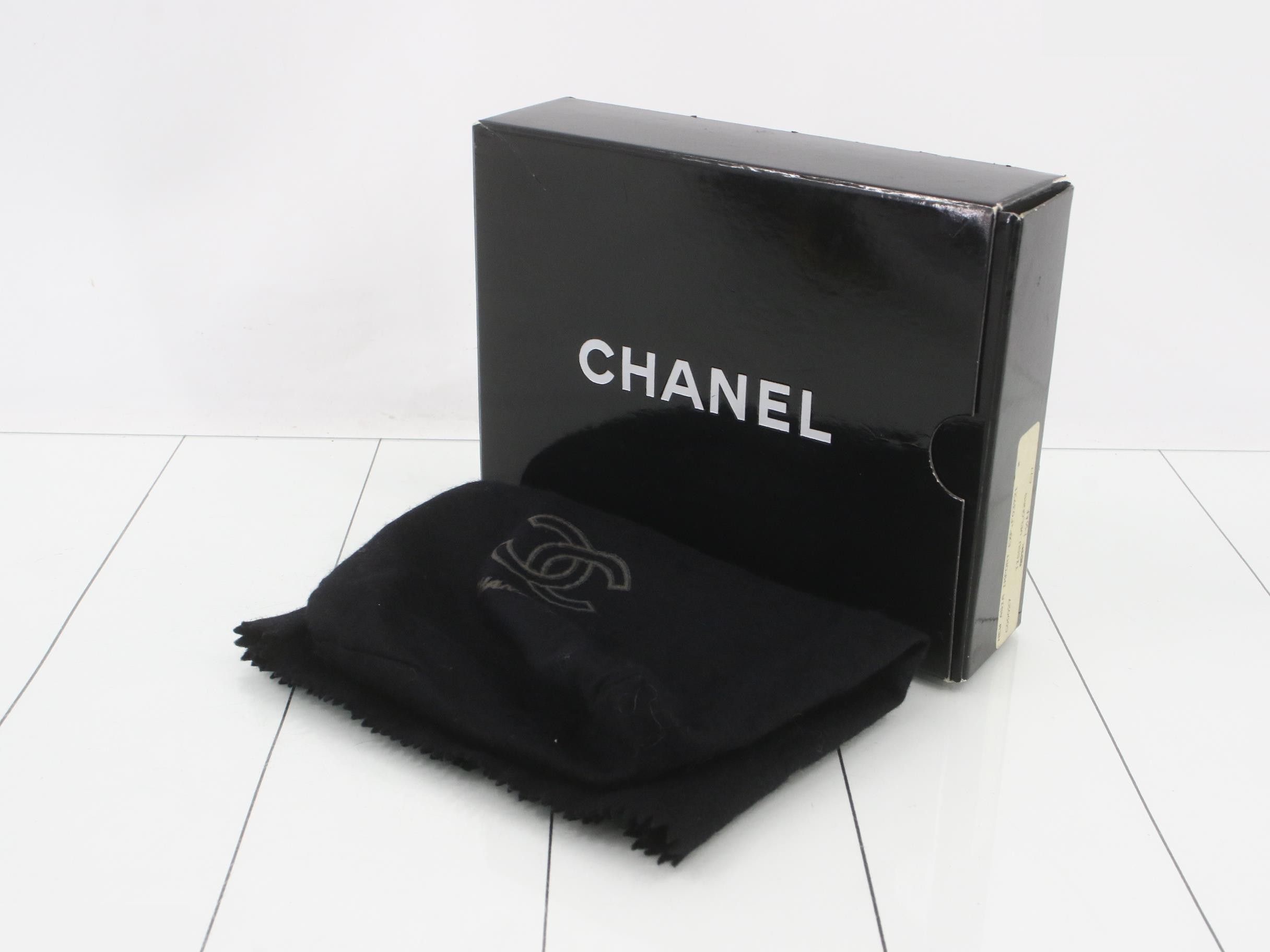 Mademoiselle (Bag) - Shoulder Bag — view 7