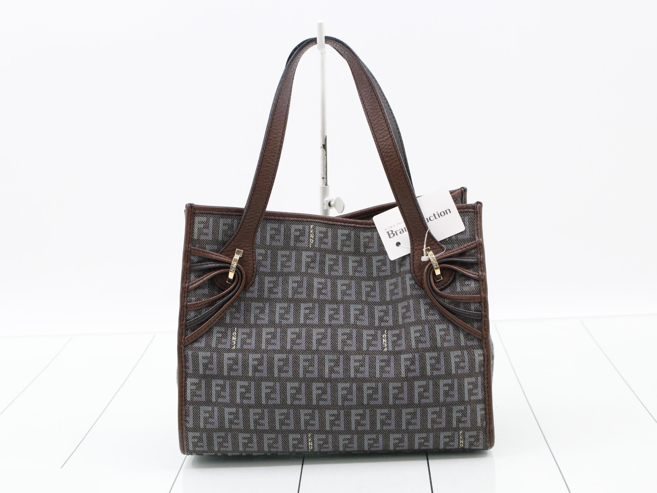 Zucchino Charm Tote Bag — view 2
