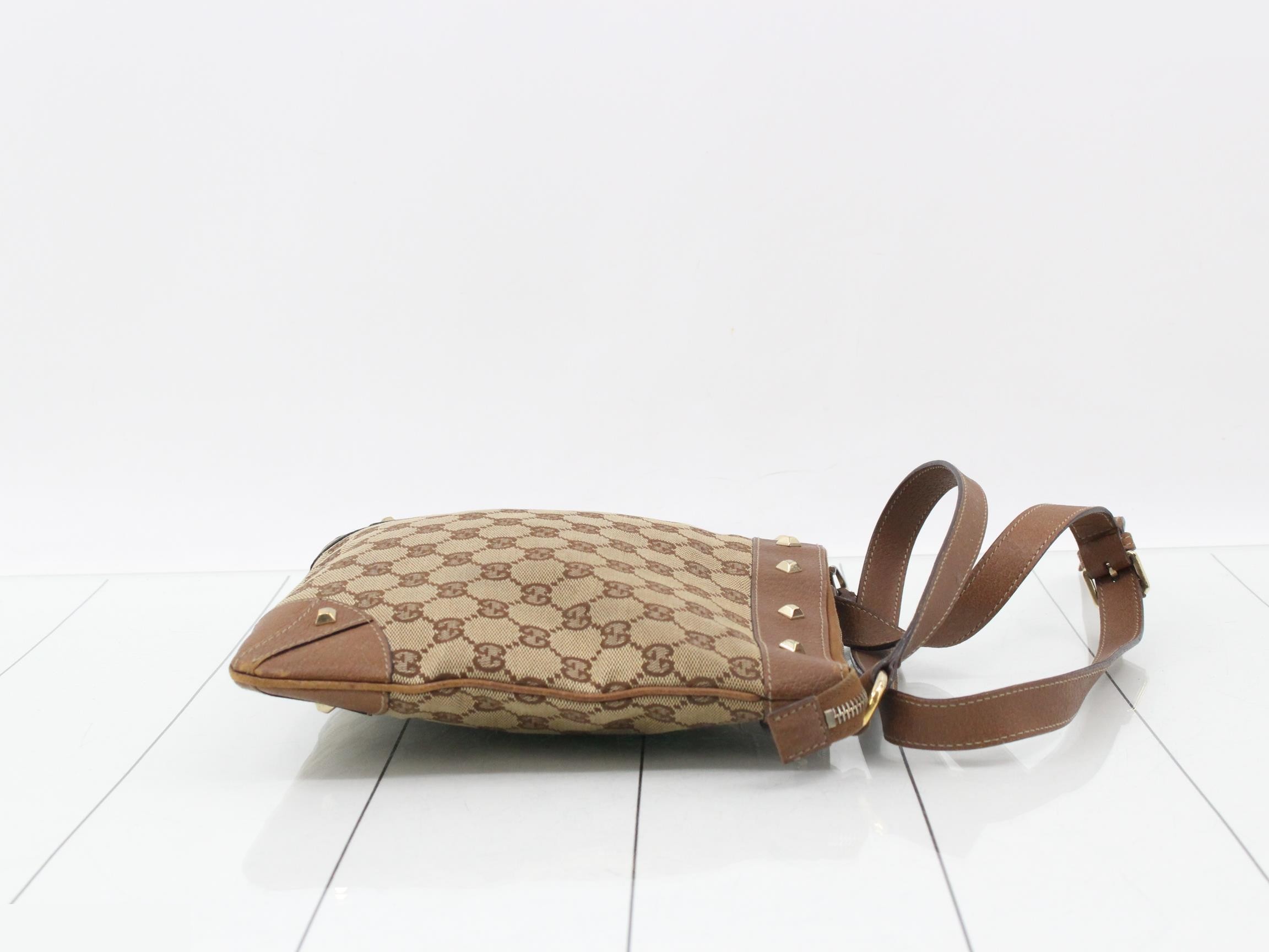 GG Canvas Handbag — view 3