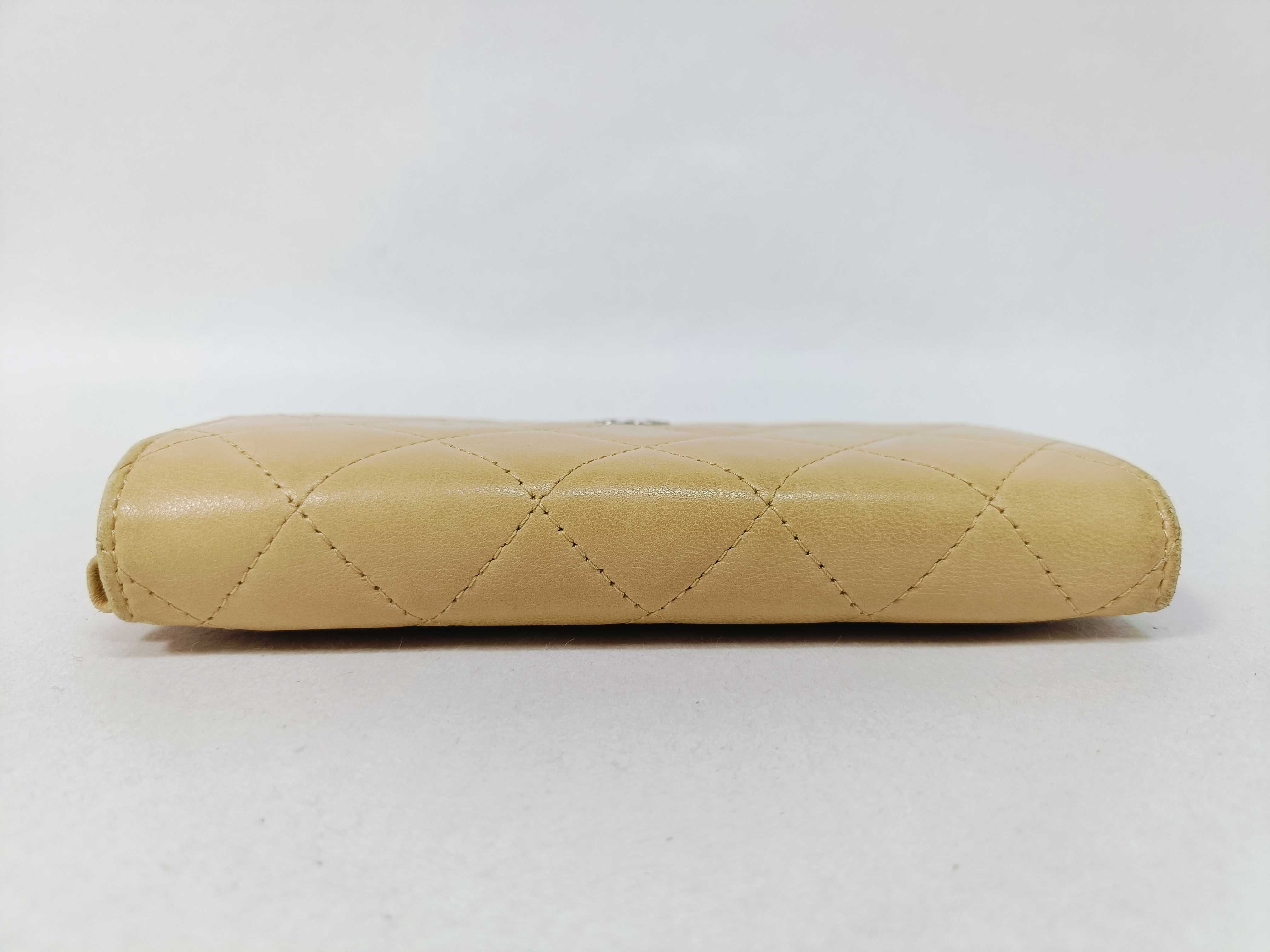 Lambskin Matelassé Wallet with Coco Mark, Beige — view 6