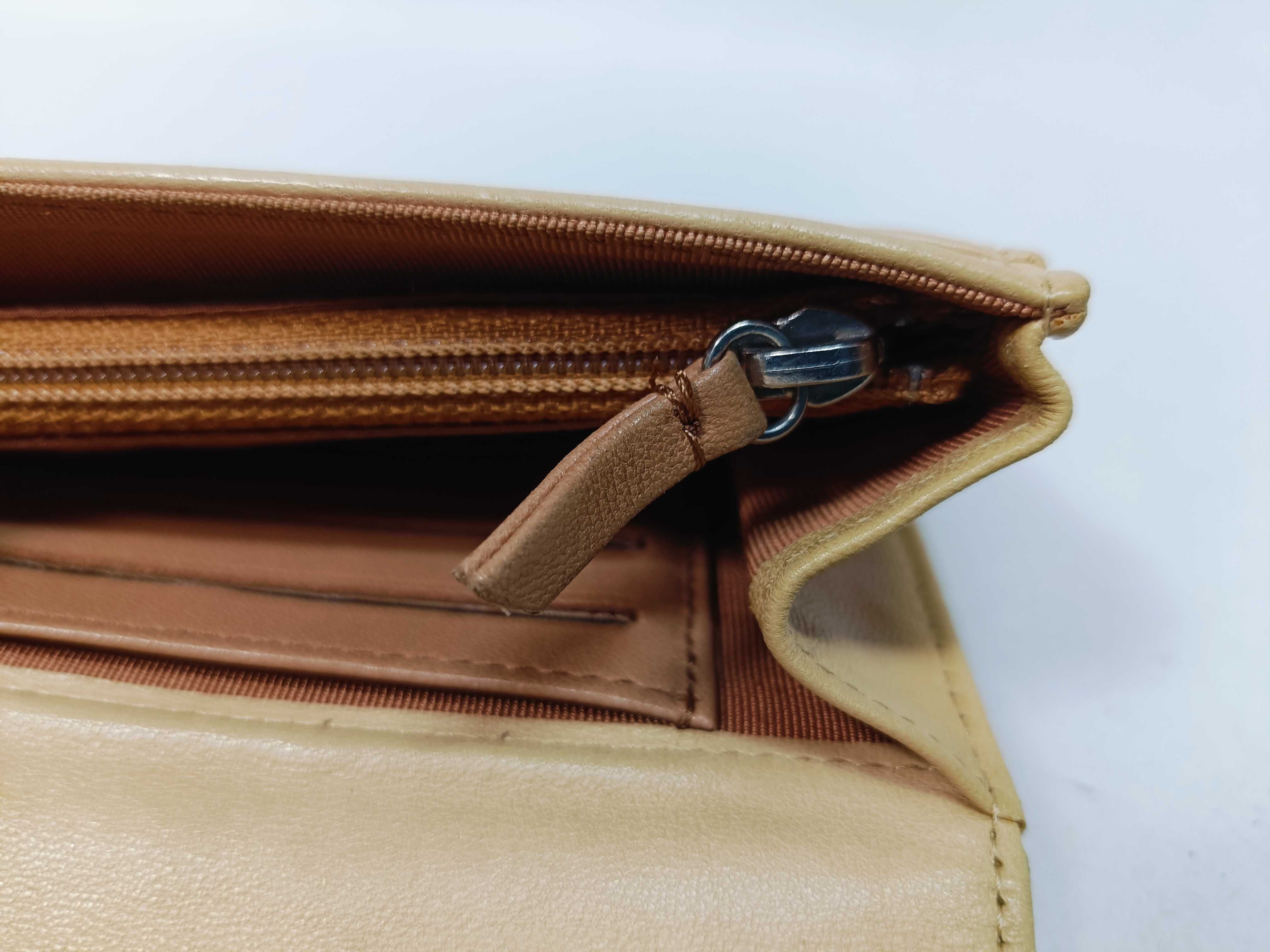 Lambskin Matelassé Wallet with Coco Mark, Beige — view 10