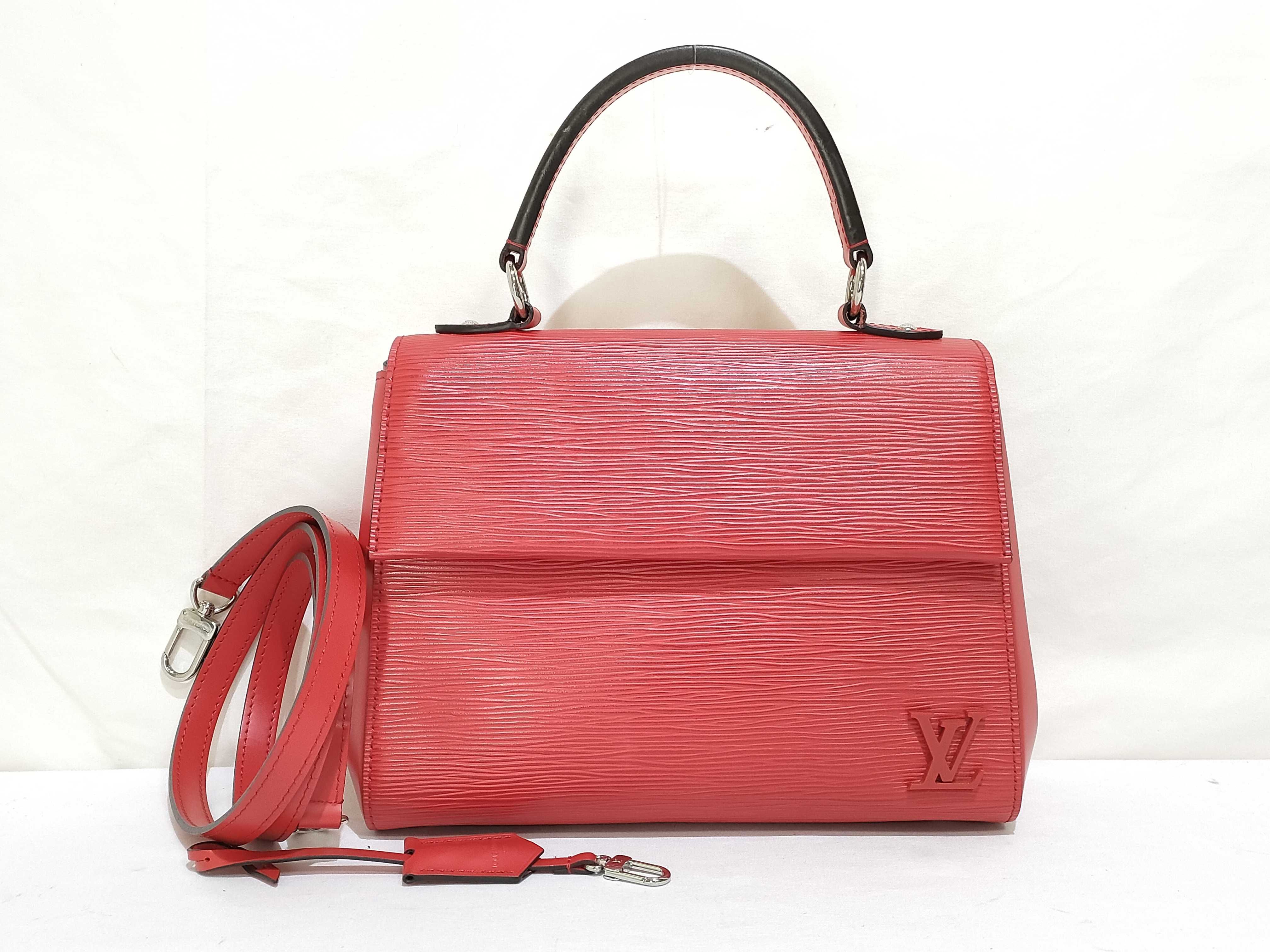 Epi LV Cluny BB Epi M41337 SR0138 Red Handbag