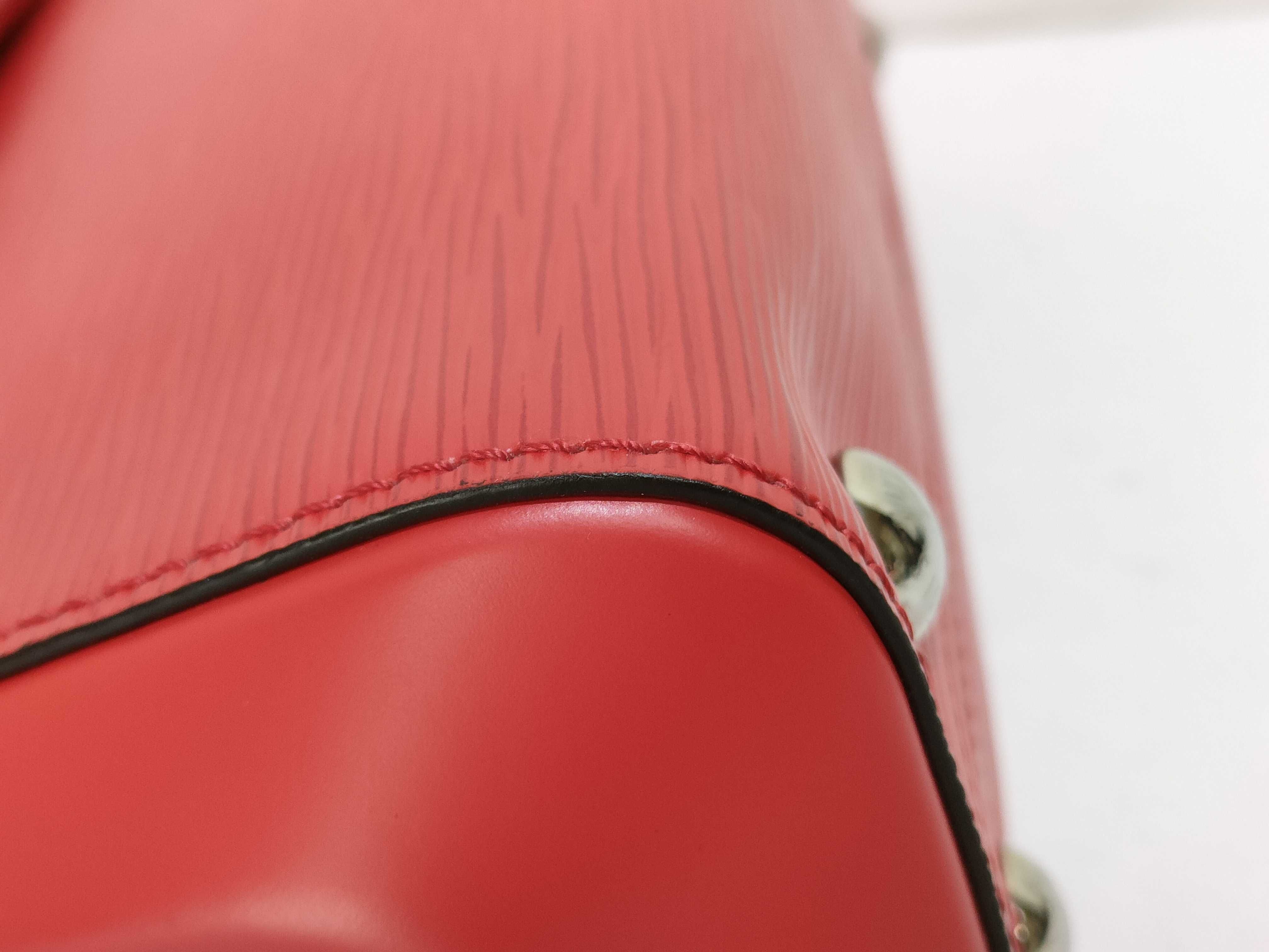 Epi LV Cluny BB Epi M41337 SR0138 Red Handbag — view 6