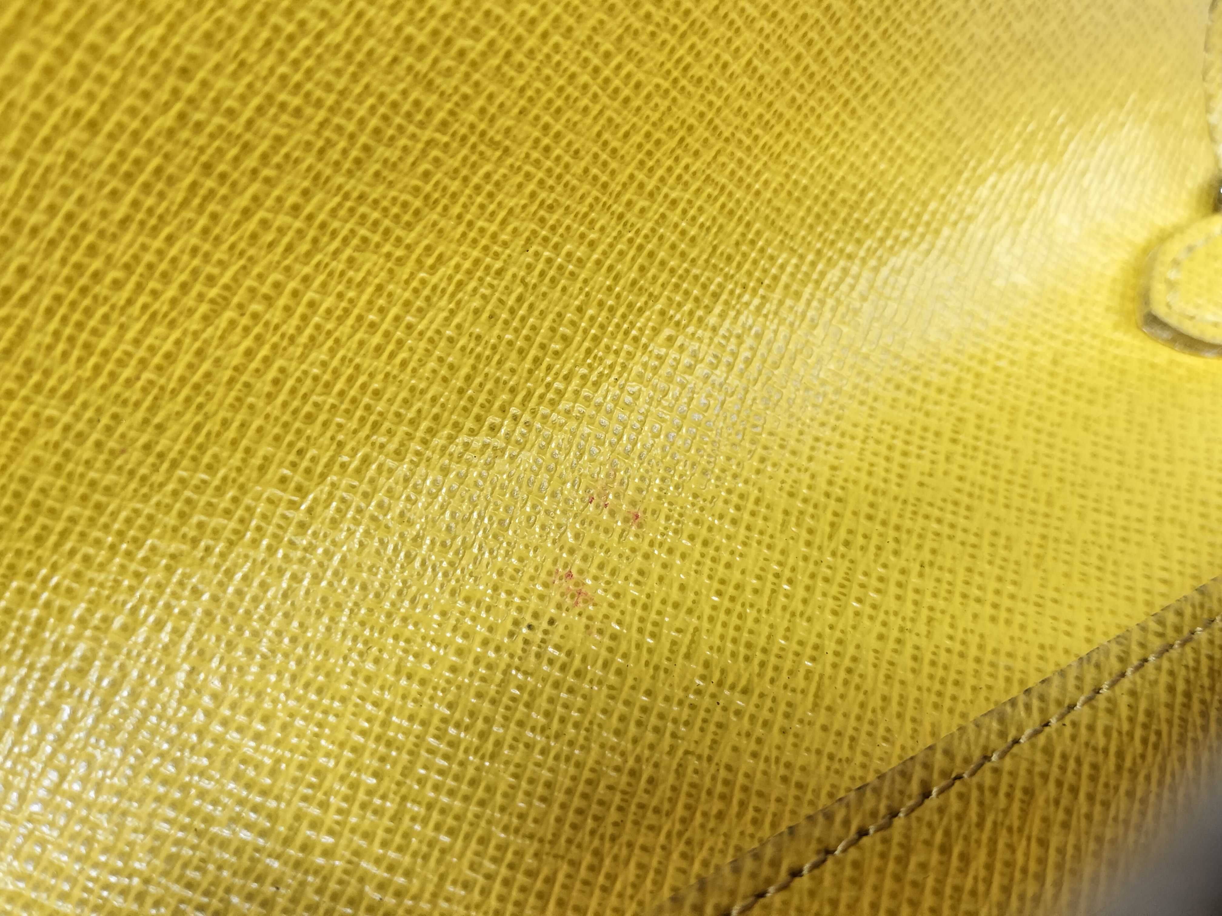 Twist Chain Shoulder Bag — view 13