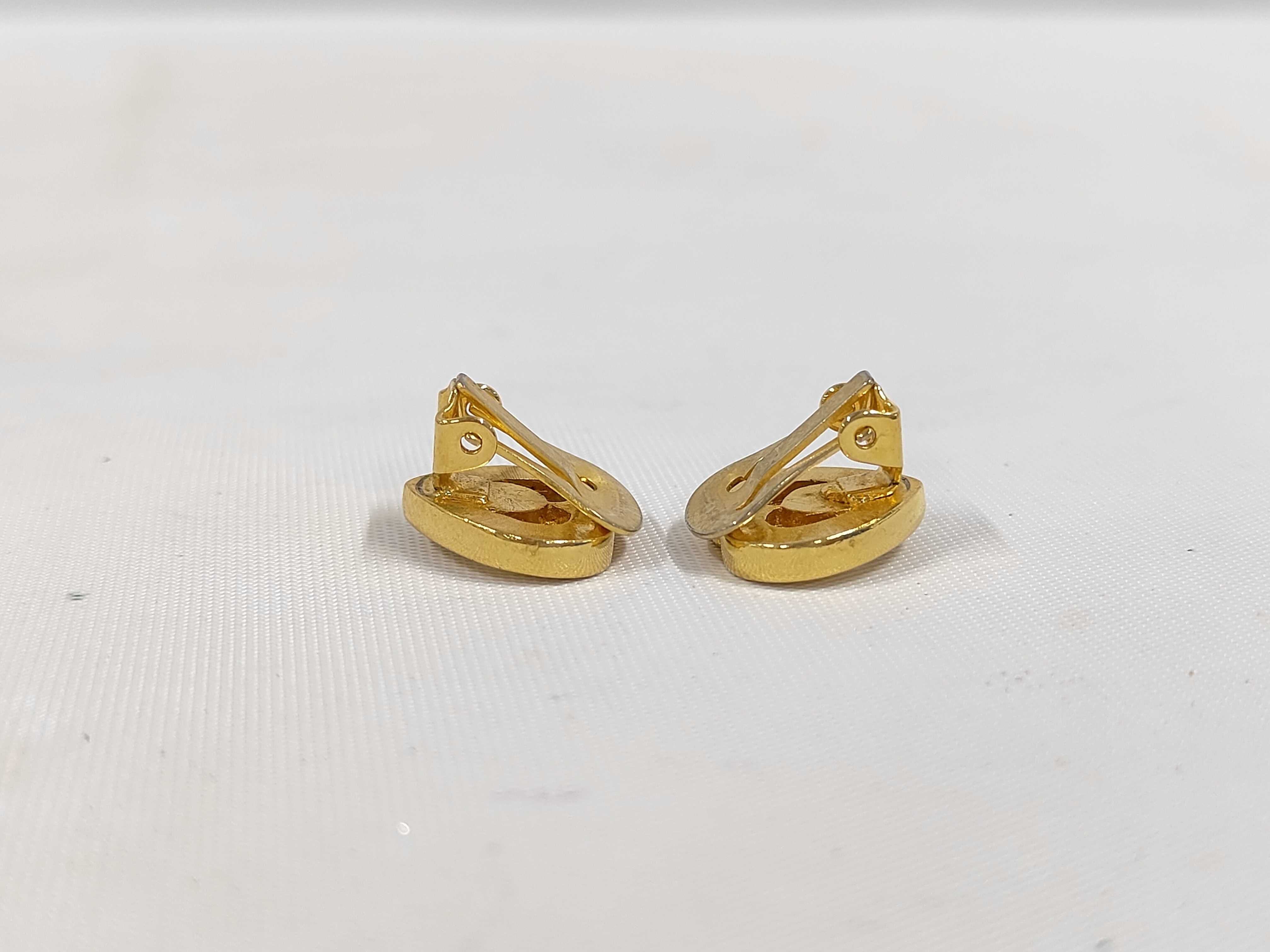 Heart Pearl Earrings Z11163 Earrings — view 3