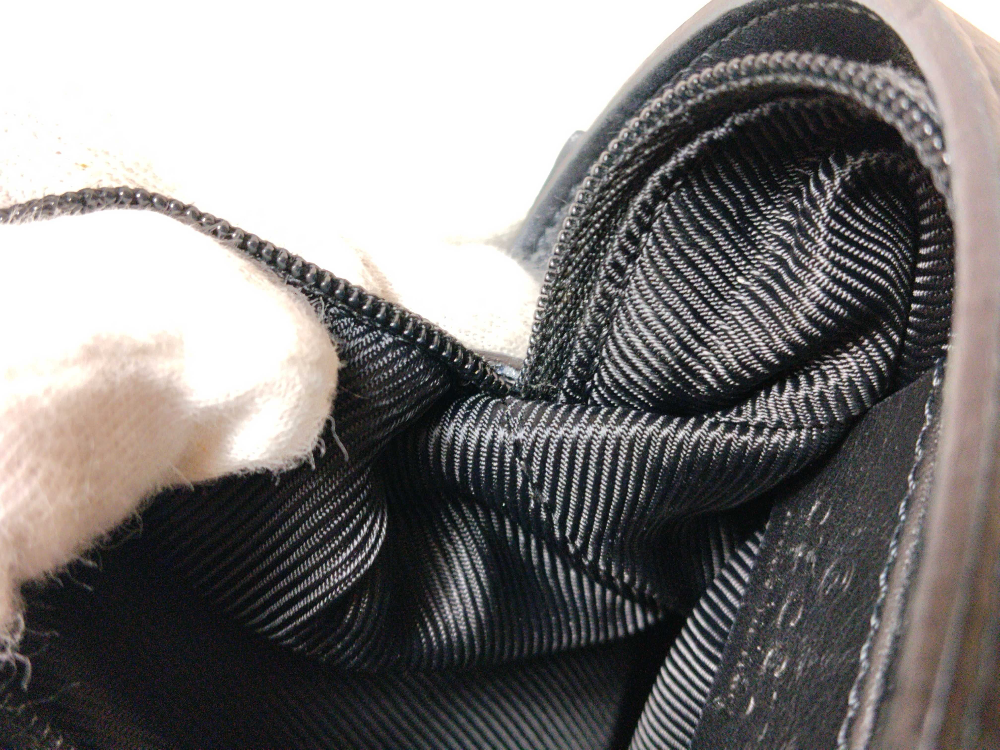 GG Canvas Leather Accessory Pouch 039.1147.002.058 Handbag — view 9
