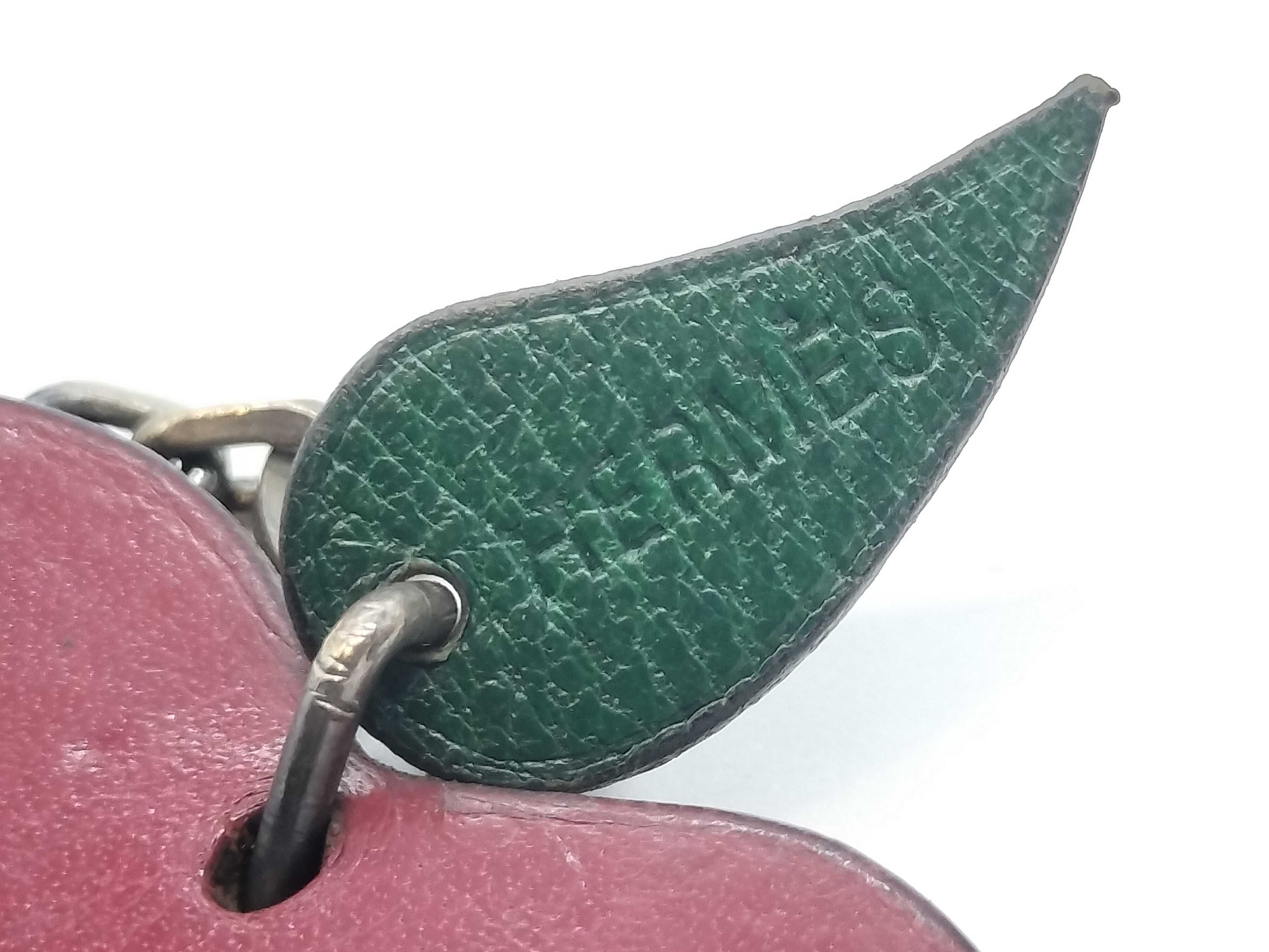 Apple Charm — view 4