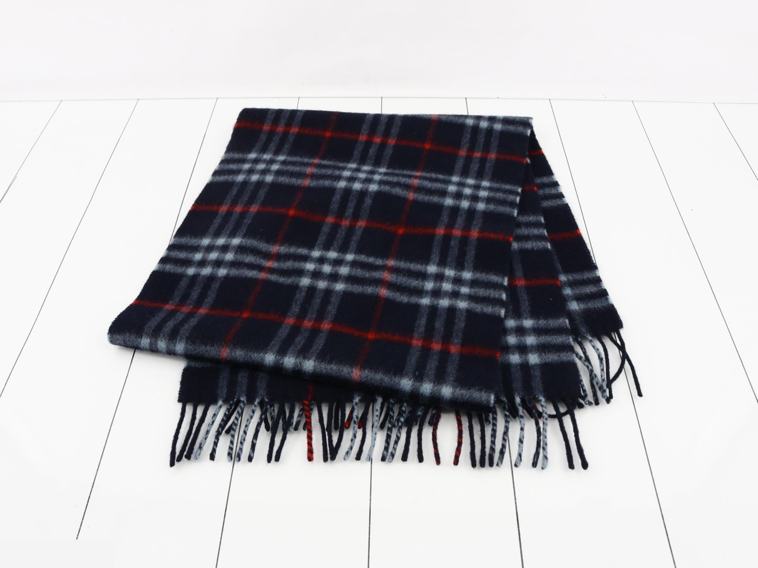 scarf — view 3