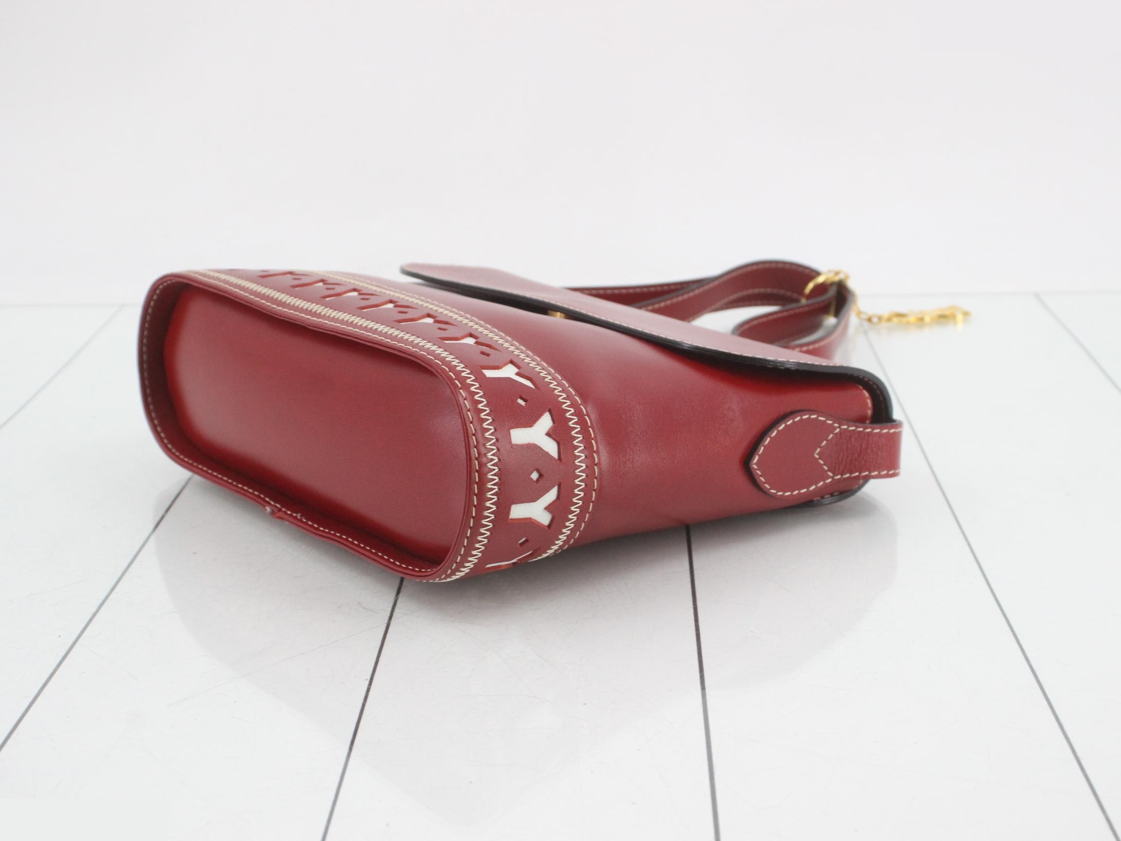 Other lines: Bags & Shoulder Bags - Y Cutout Leather Red — view 6