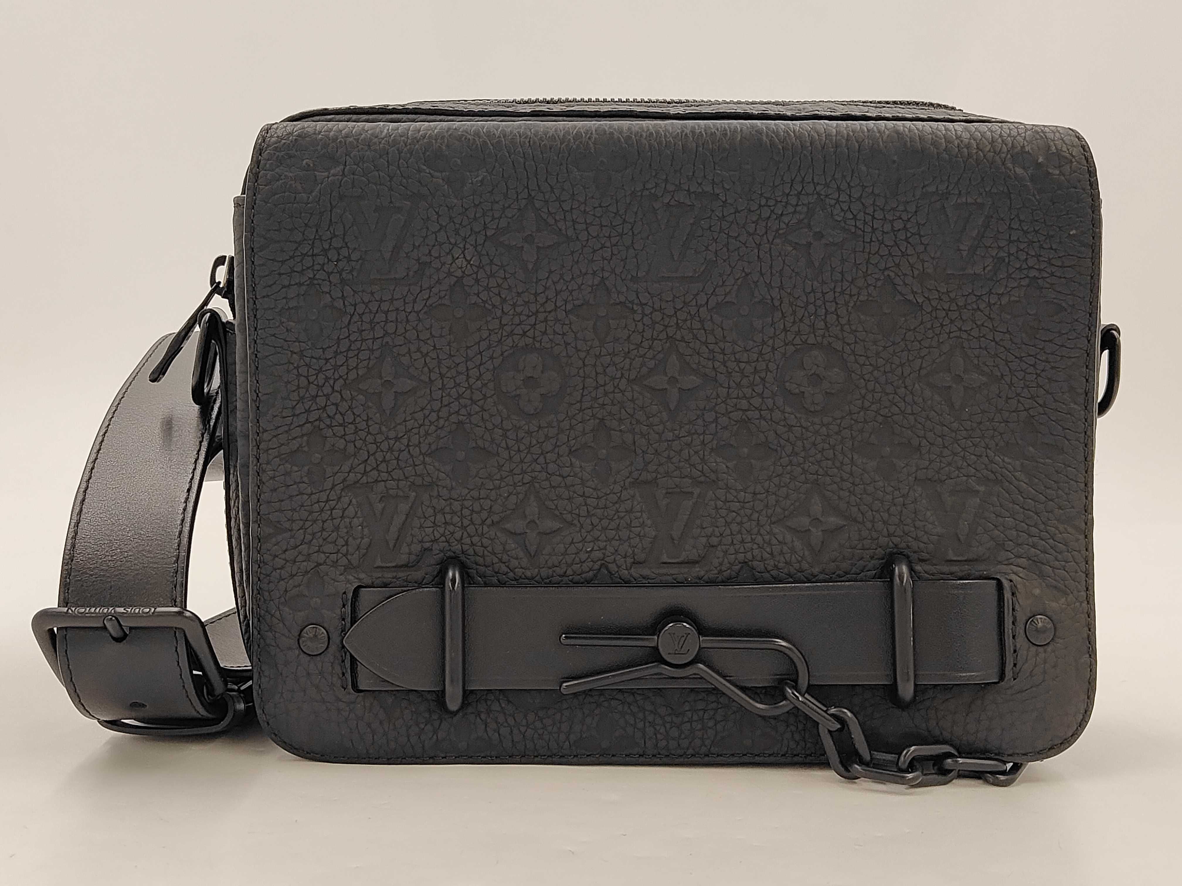 Monogram Steamer Messenger M57307 Shoulder Bag