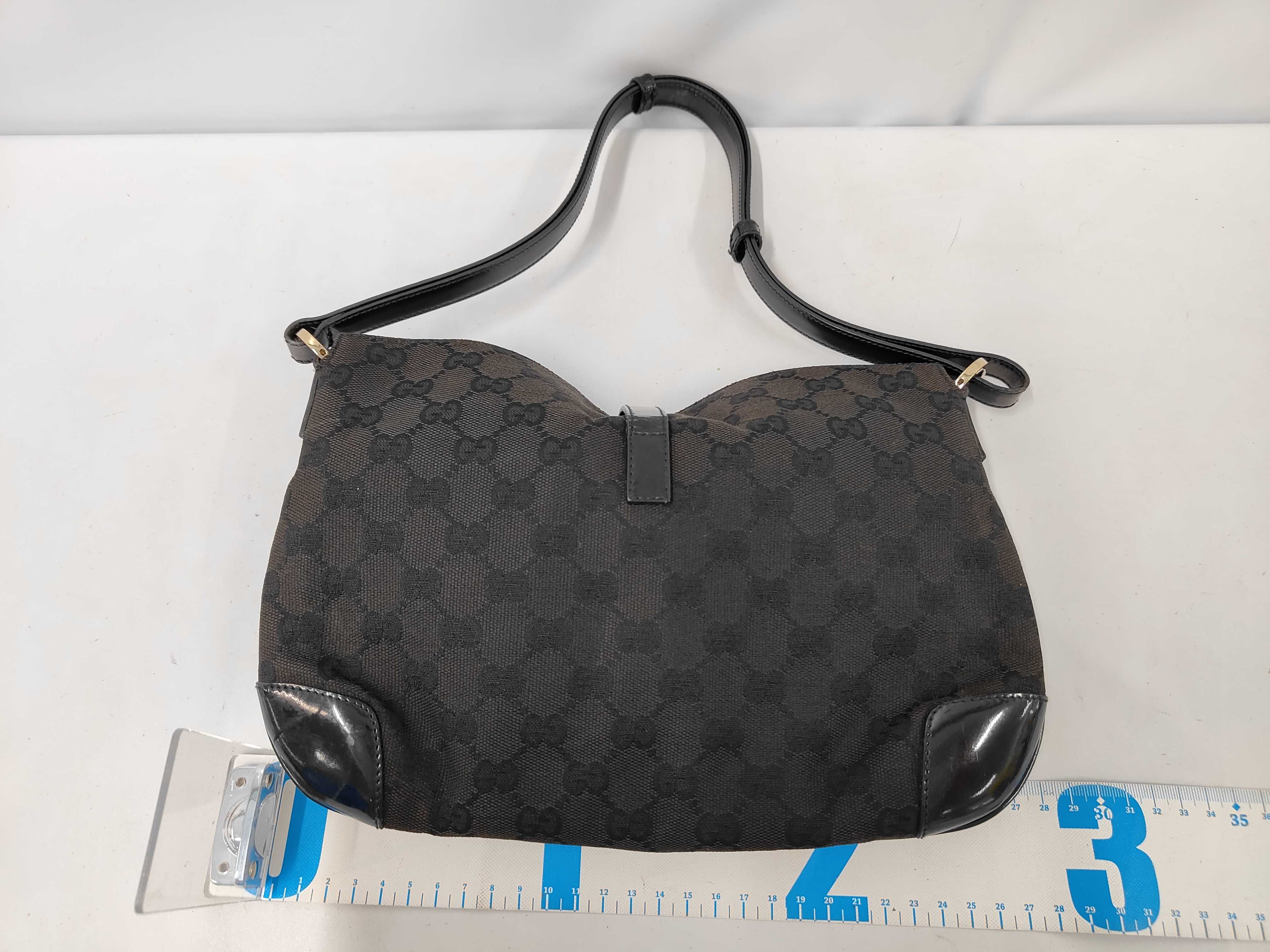 001-4147 Canvas x Leather GG Canvas Shoulder Bag Black Gold Hardware Shoulder Bag — view 2