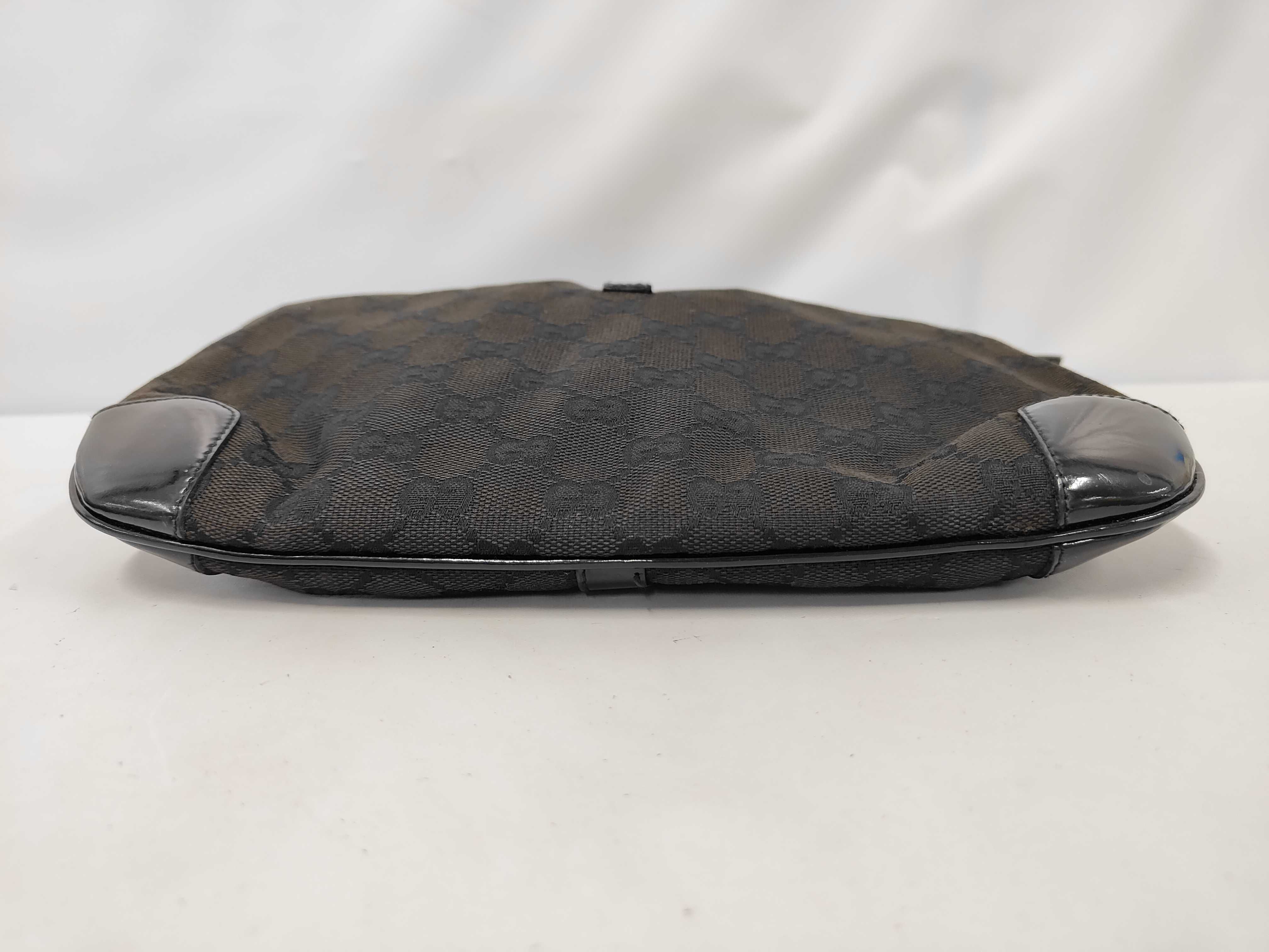 001-4147 Canvas x Leather GG Canvas Shoulder Bag Black Gold Hardware Shoulder Bag — view 3