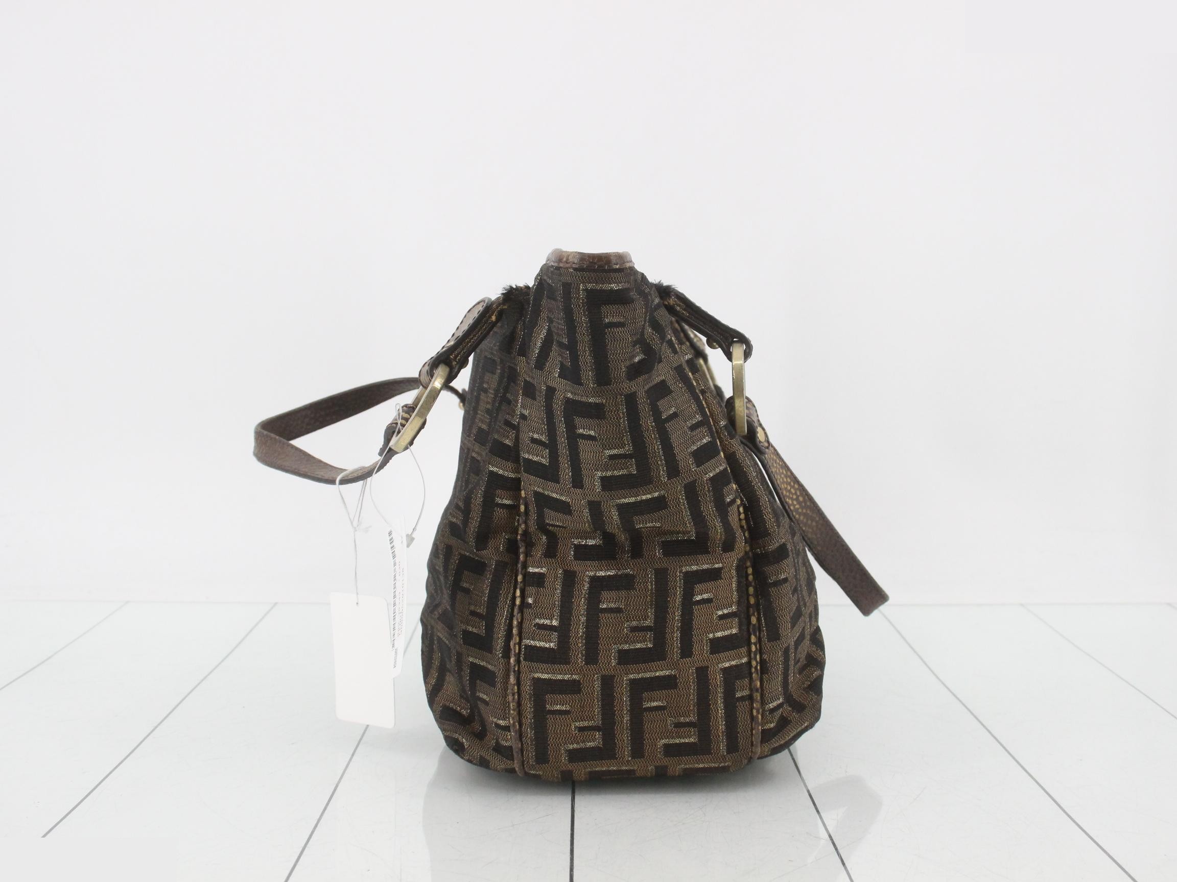 handbag — view 3
